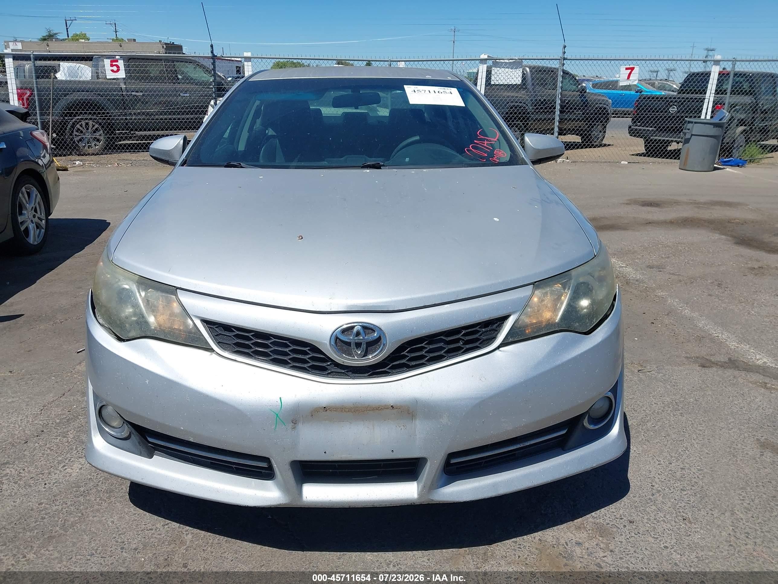 2012 Toyota Camry Se Серебряный vin: 4T1BF1FK3CU599653