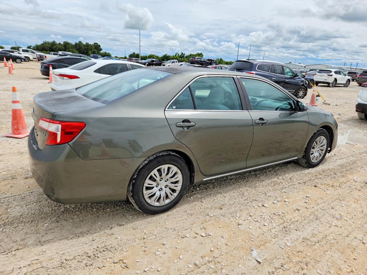 2012 Toyota Camry Le Green vin: 4T1BF1FK3CU629122