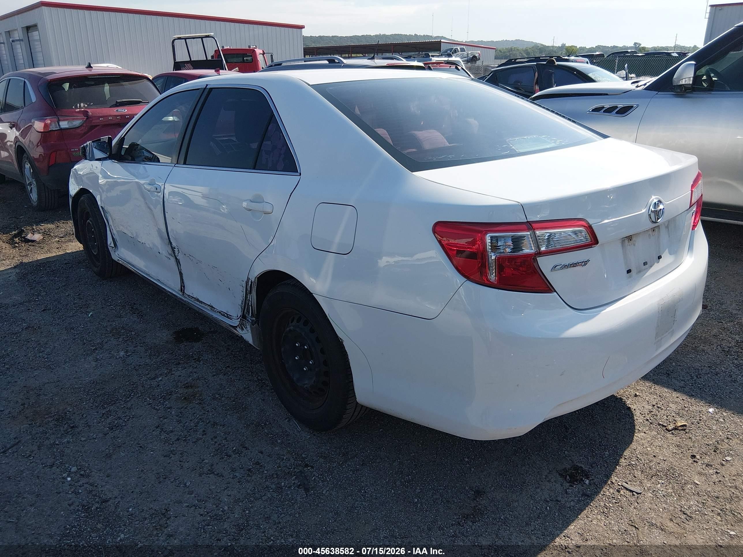 2013 Toyota Camry Le Белый vin: 4T1BF1FK3DU205893