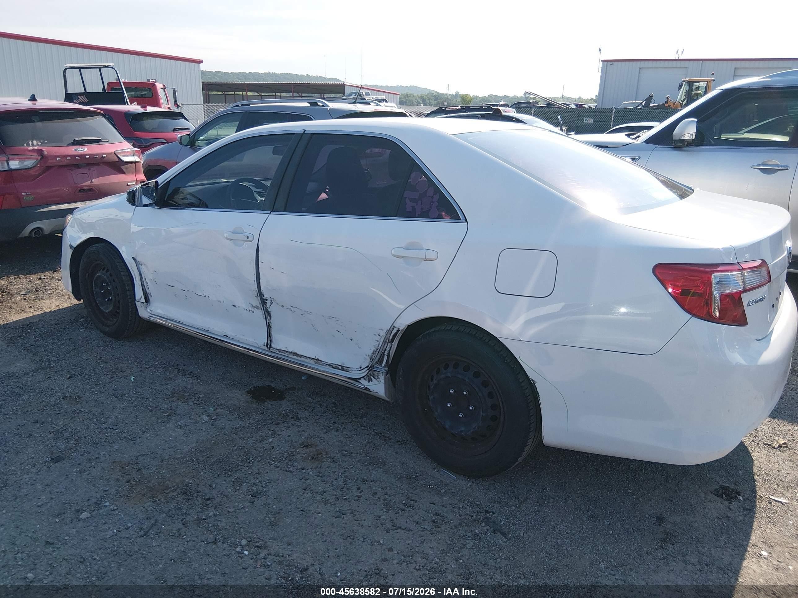 2013 Toyota Camry Le Белый vin: 4T1BF1FK3DU205893