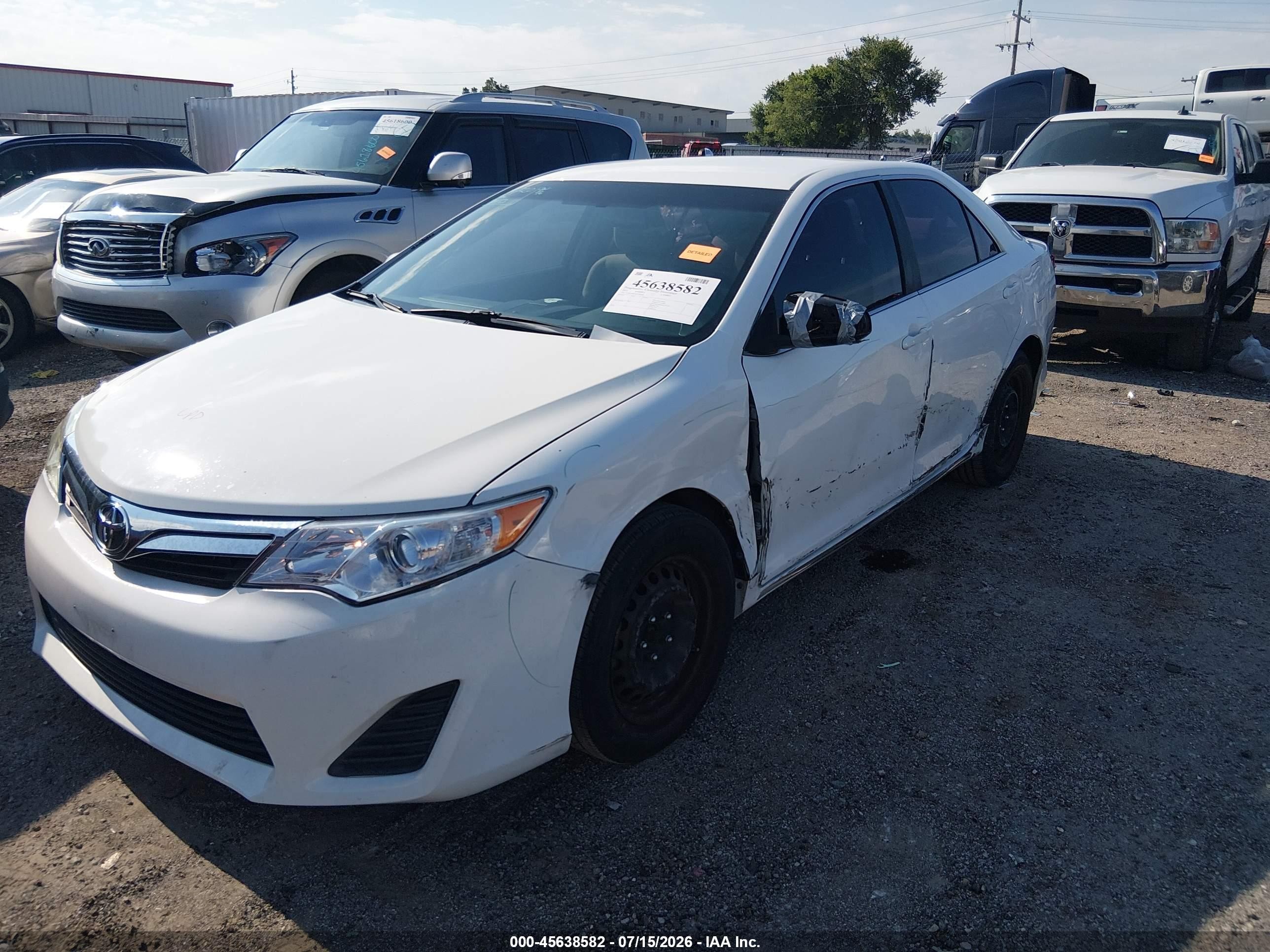 2013 Toyota Camry Le Белый vin: 4T1BF1FK3DU205893