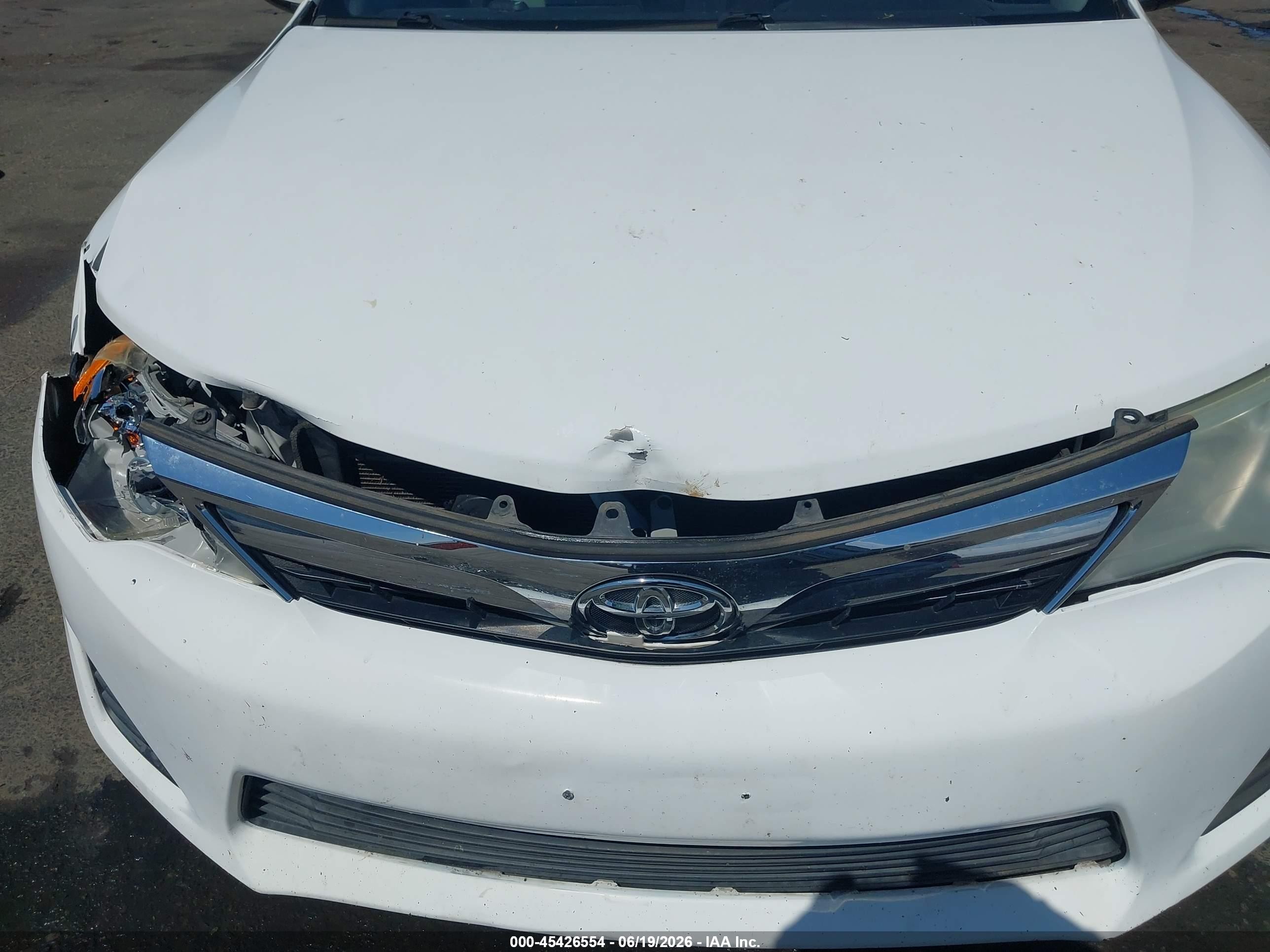 2013 Toyota Camry Le White vin: 4T1BF1FK3DU210995