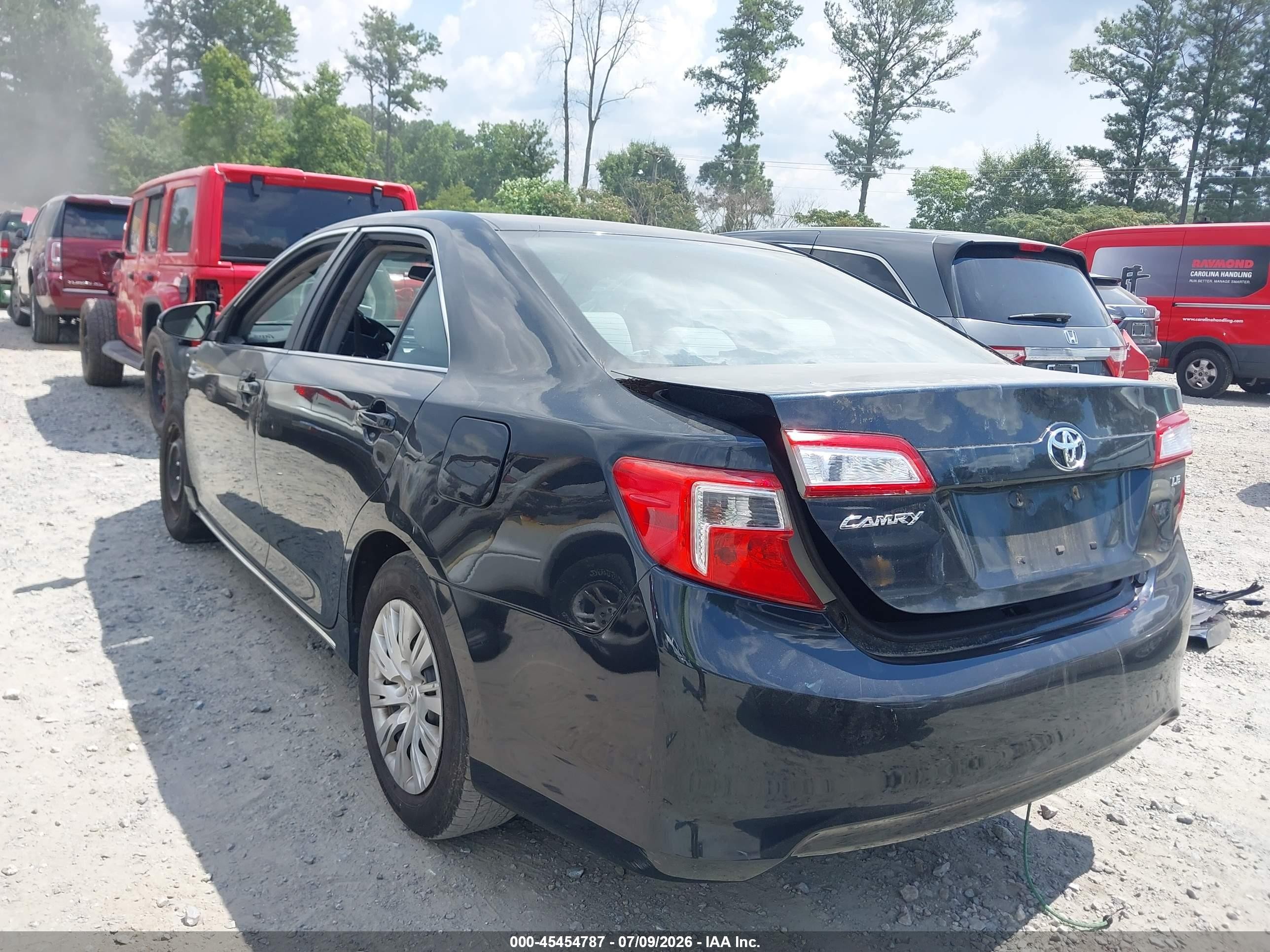2013 Toyota Camry Le Black vin: 4T1BF1FK3DU228820