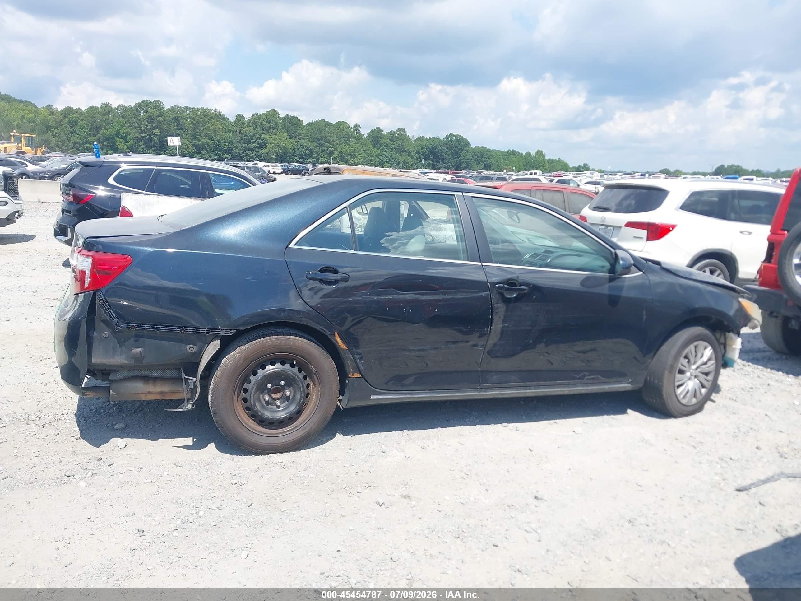 2013 Toyota Camry Le Black vin: 4T1BF1FK3DU228820
