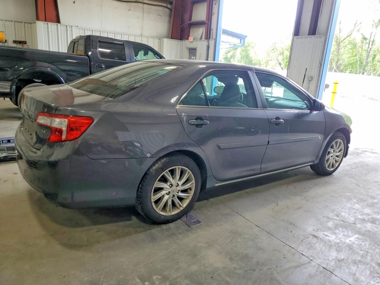 2013 Toyota Camry Le Charcoal vin: 4T1BF1FK3DU249506