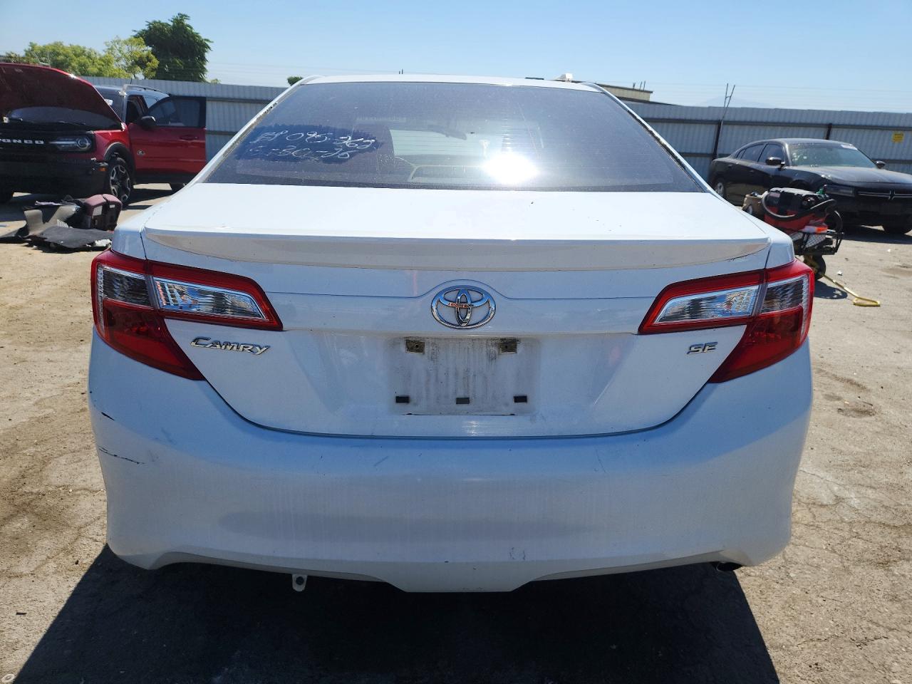 2013 Toyota Camry Se White vin: 4T1BF1FK3DU282165
