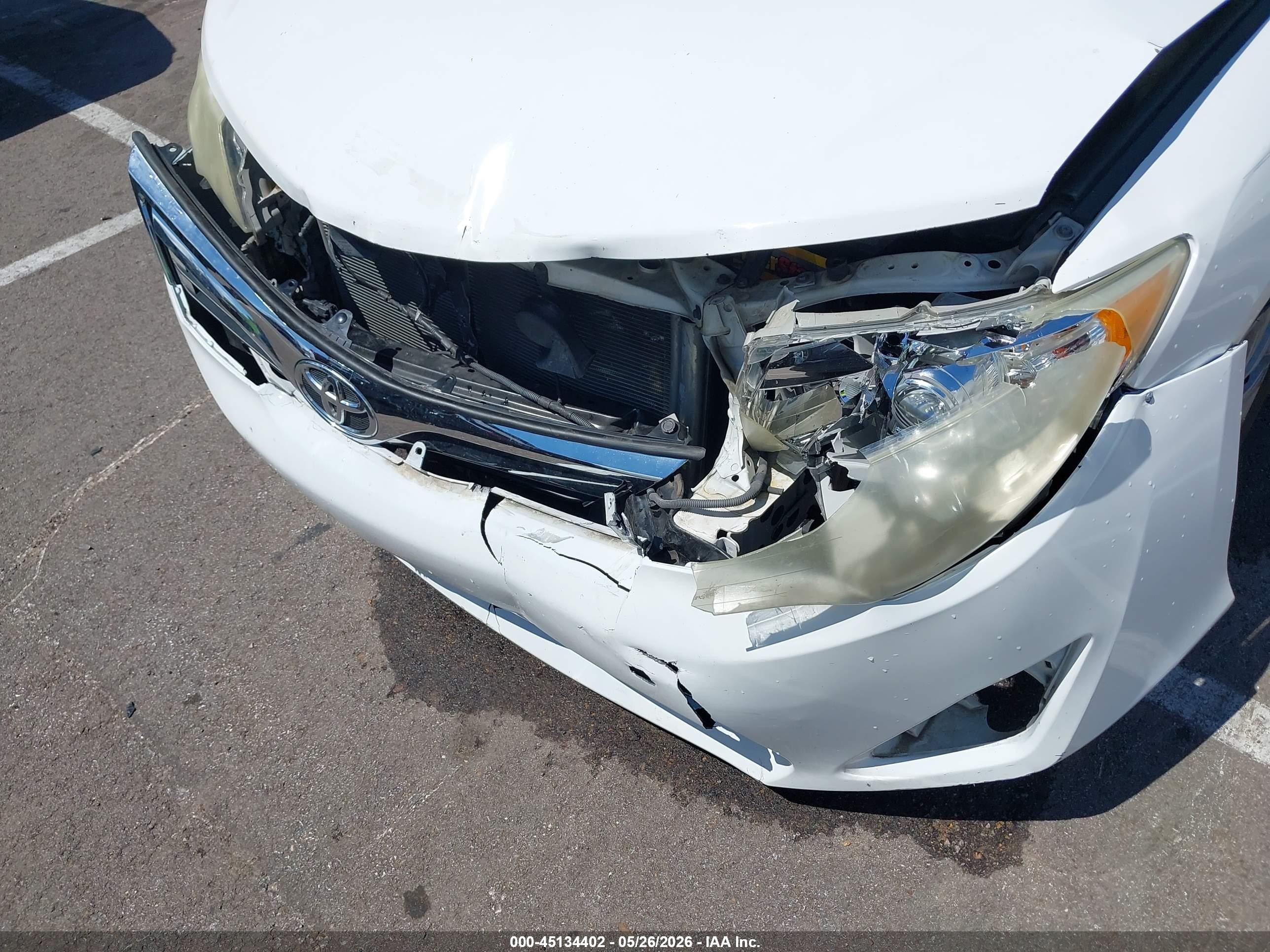 2013 Toyota Camry Le White vin: 4T1BF1FK3DU283235
