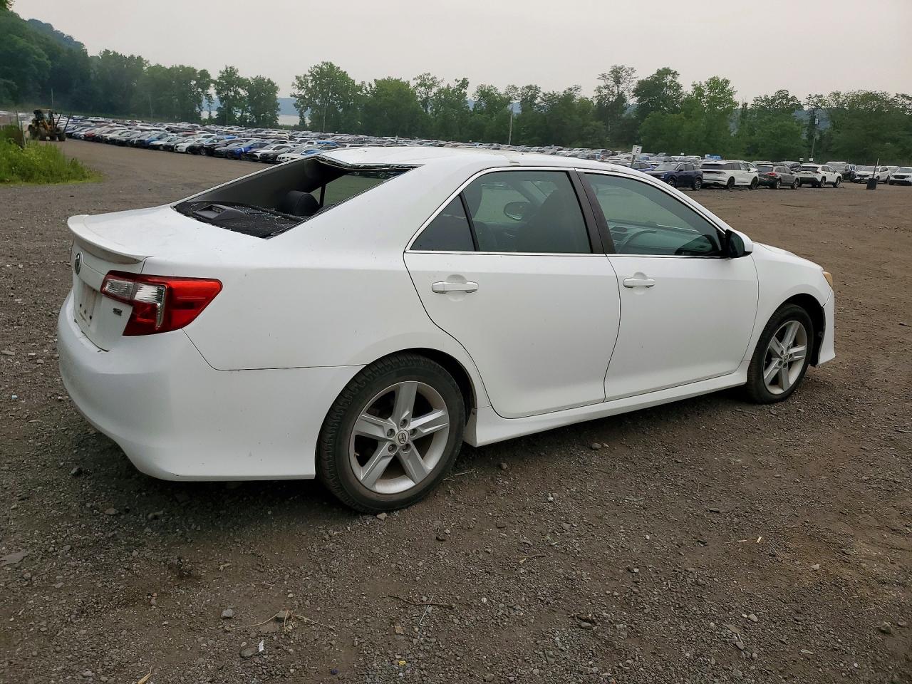 2013 Toyota Camry Se White vin: 4T1BF1FK3DU652479