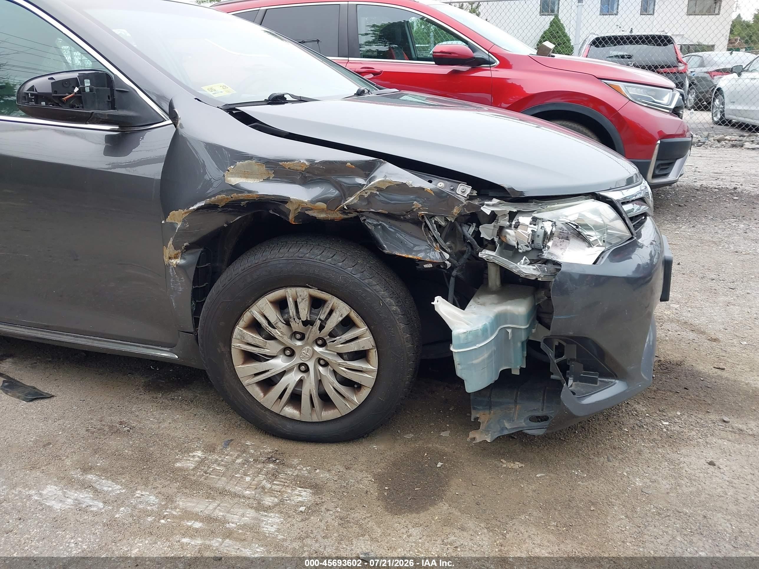 2013 Toyota Camry Le Серый vin: 4T1BF1FK3DU655589