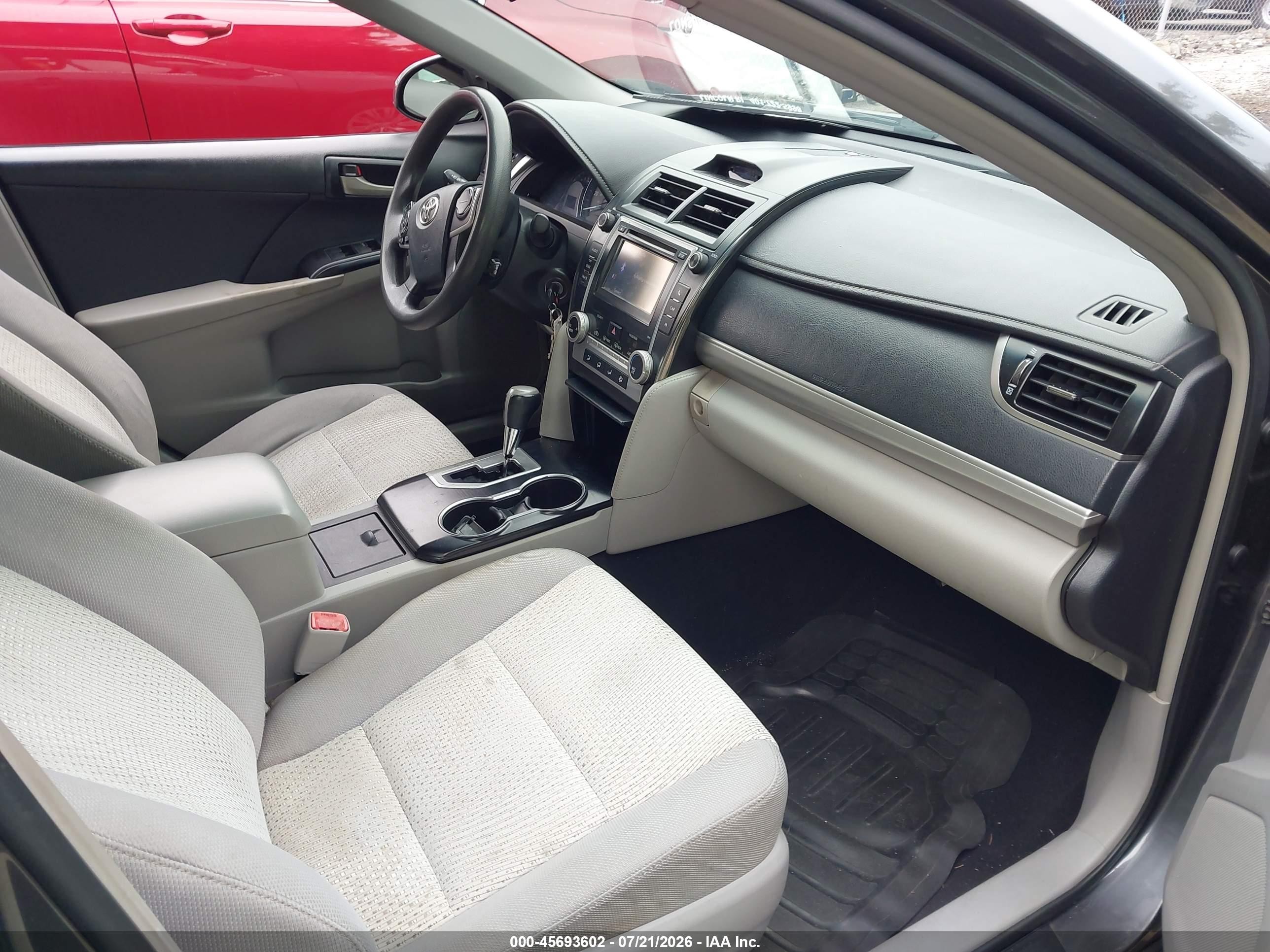 2013 Toyota Camry Le Серый vin: 4T1BF1FK3DU655589