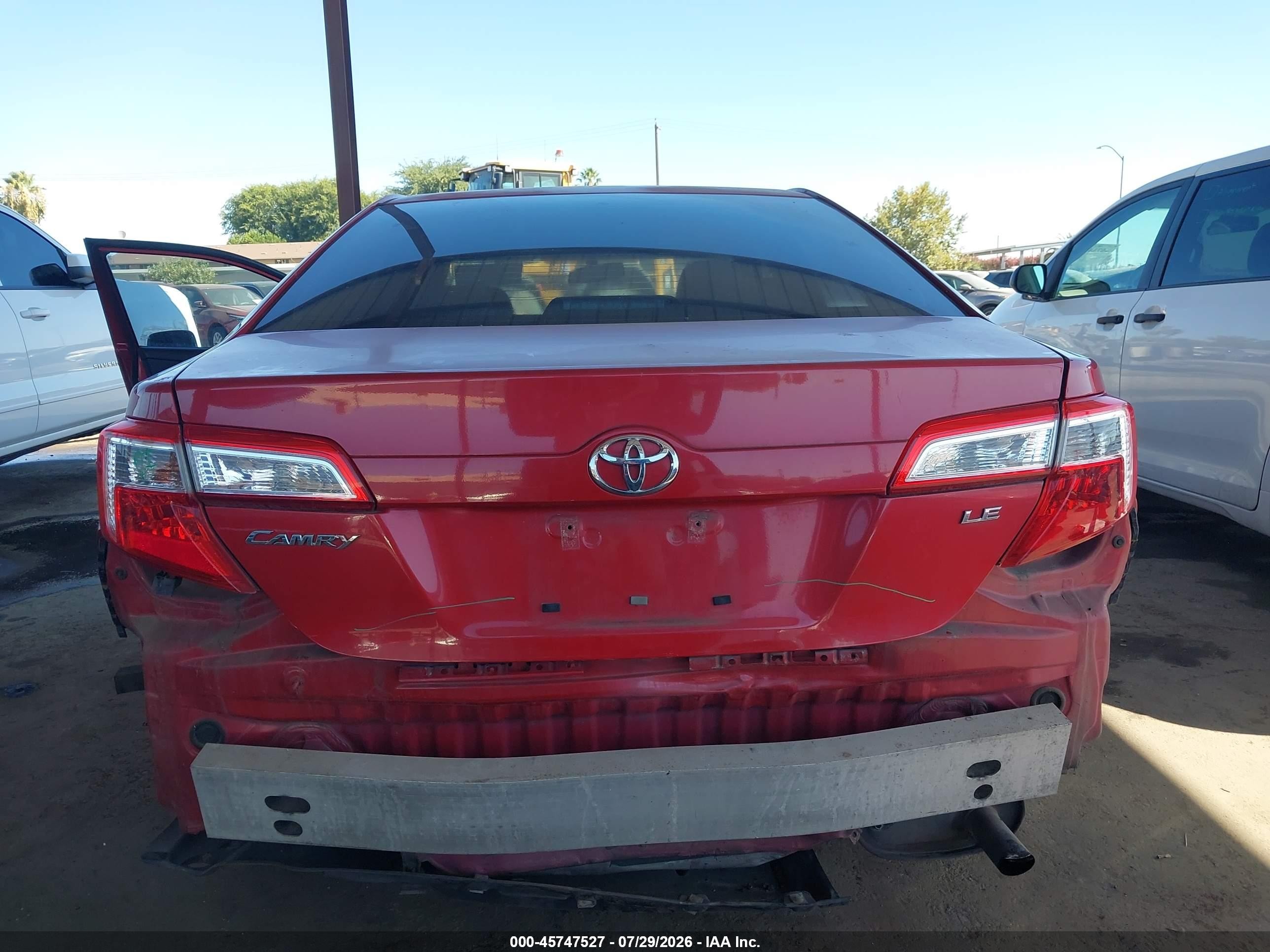 2013 Toyota Camry Le Red vin: 4T1BF1FK3DU670223