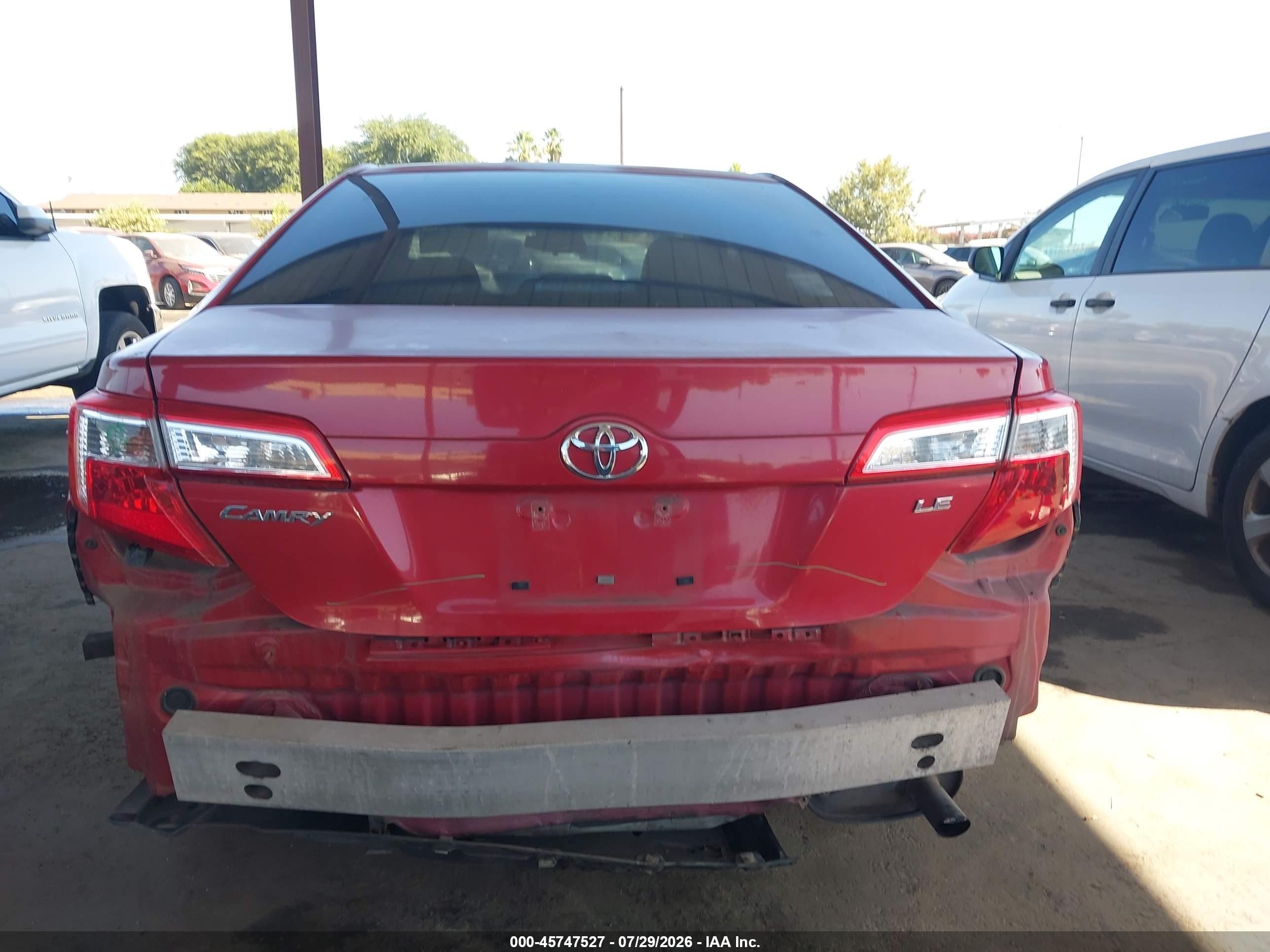 2013 Toyota Camry Le Red vin: 4T1BF1FK3DU670223