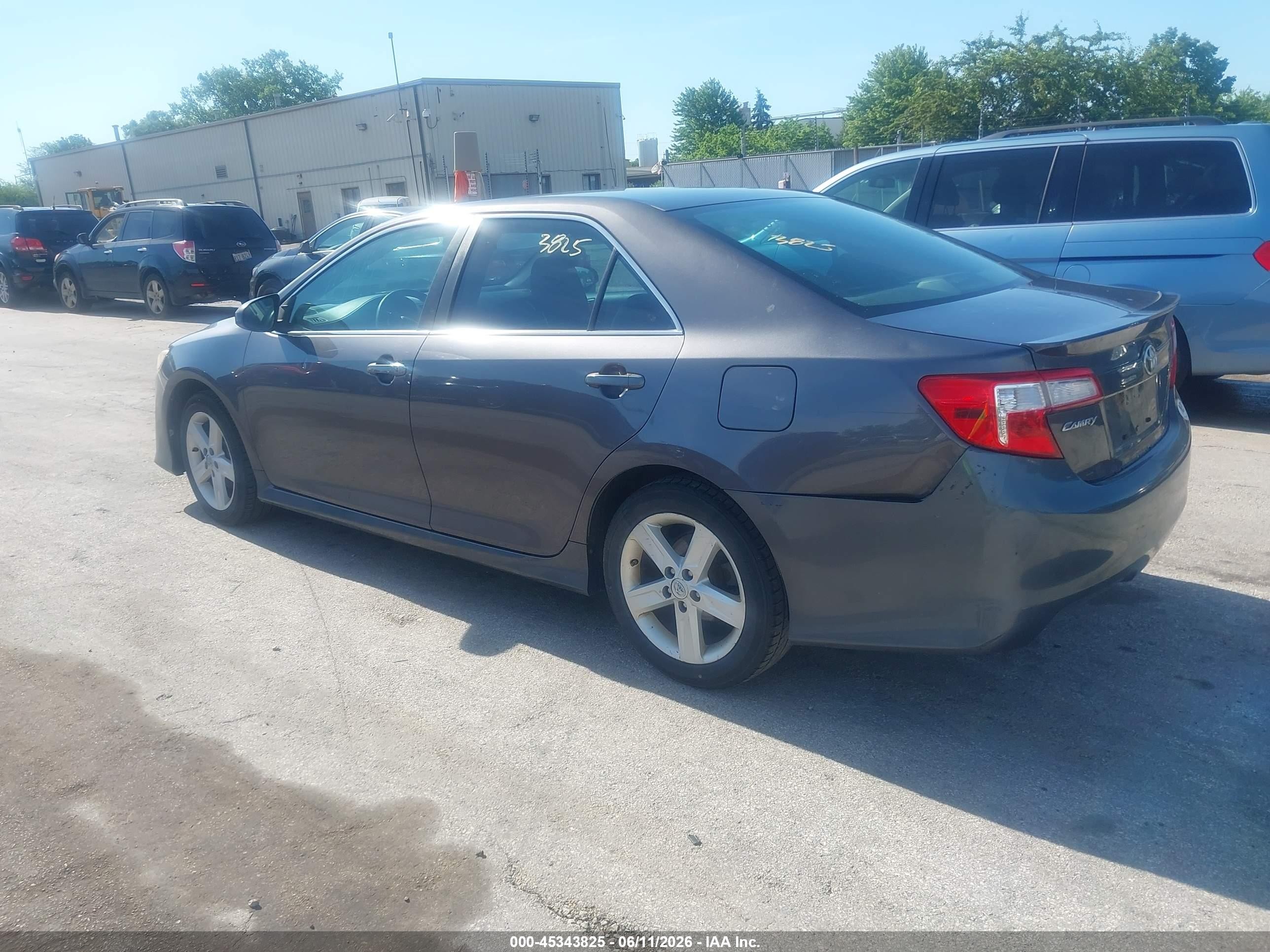 2013 Toyota Camry Se Серый vin: 4T1BF1FK3DU681707
