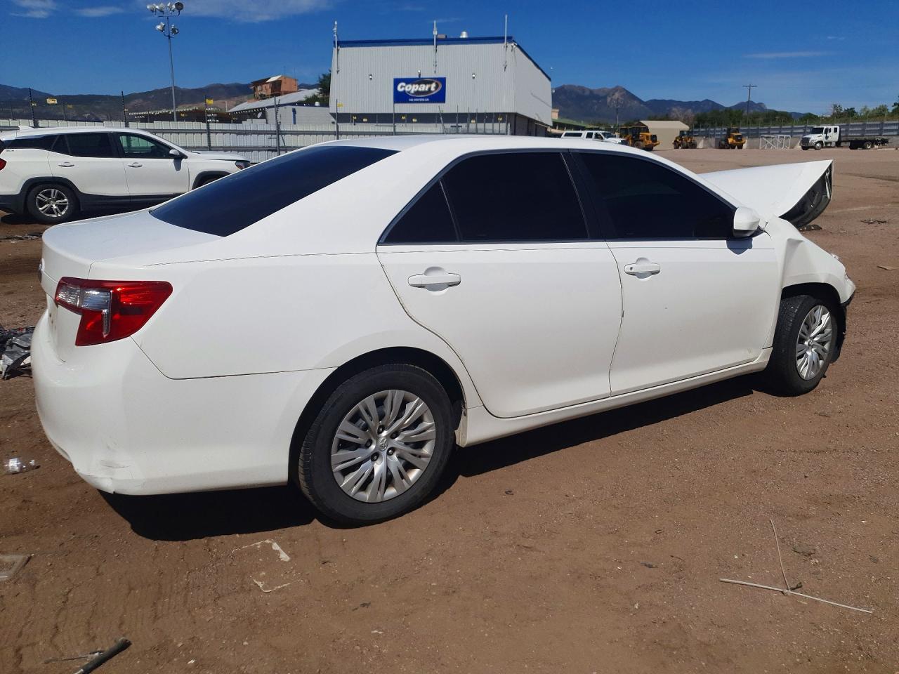 2013 Toyota Camry L White vin: 4T1BF1FK3DU704029