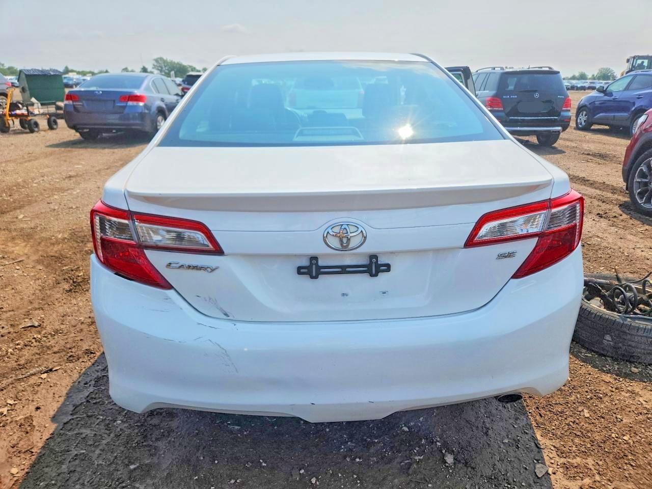 2013 Toyota Camry Se White vin: 4T1BF1FK3DU721039
