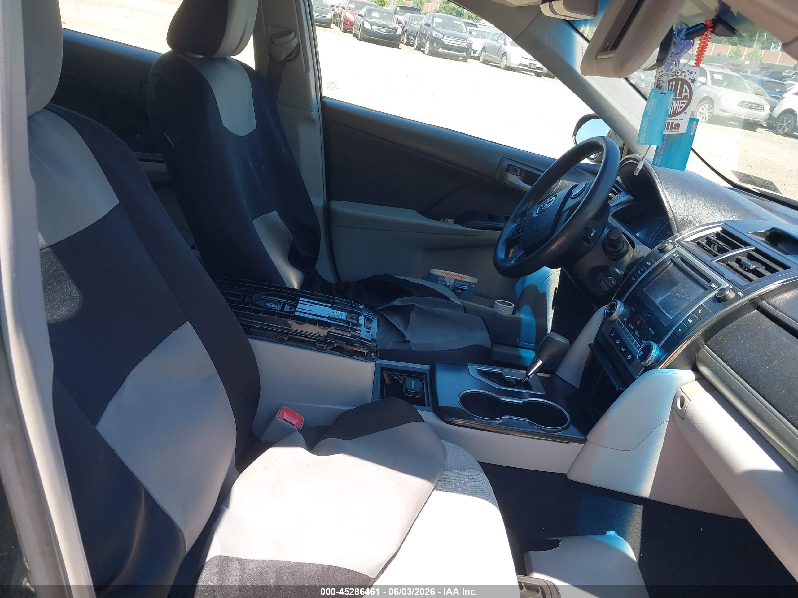 2014 Toyota Camry Le Blue vin: 4T1BF1FK3EU314906