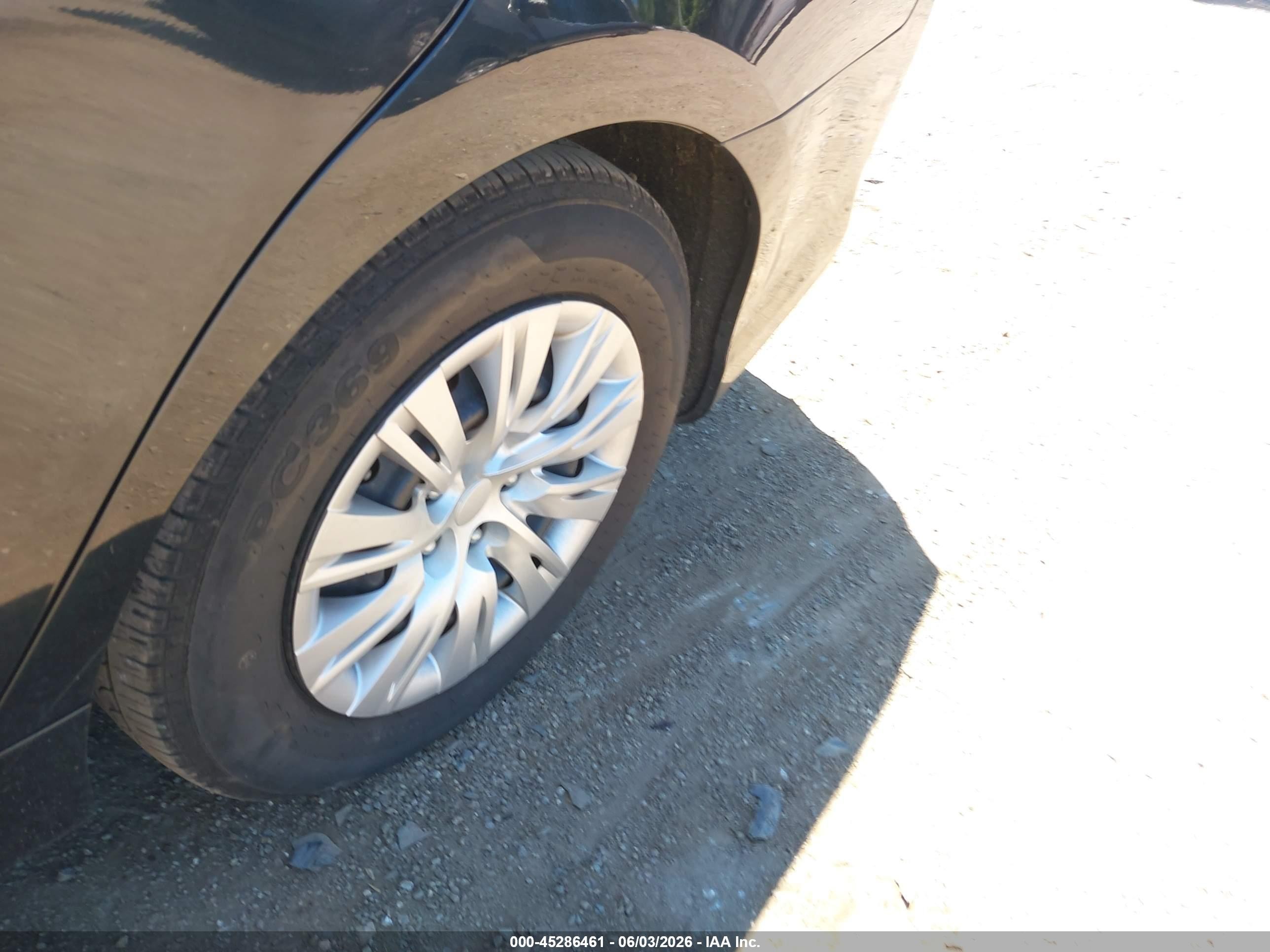 2014 Toyota Camry Le Blue vin: 4T1BF1FK3EU314906