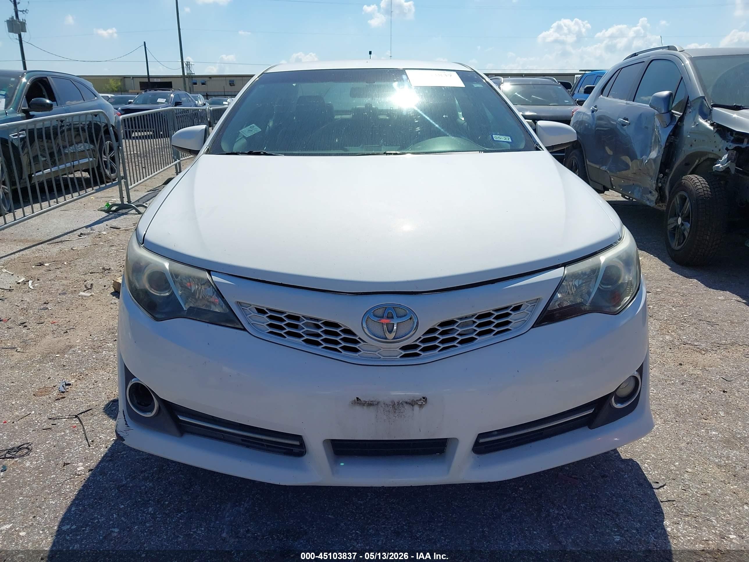 2014 Toyota Camry Se Белый vin: 4T1BF1FK3EU315103