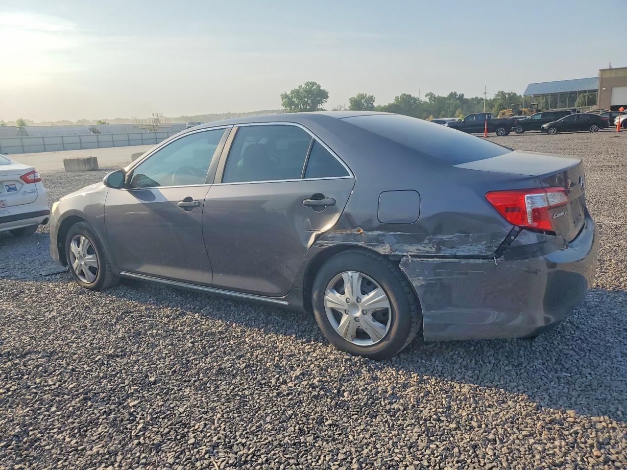 2014 Toyota Camry Le Gray vin: 4T1BF1FK3EU321726