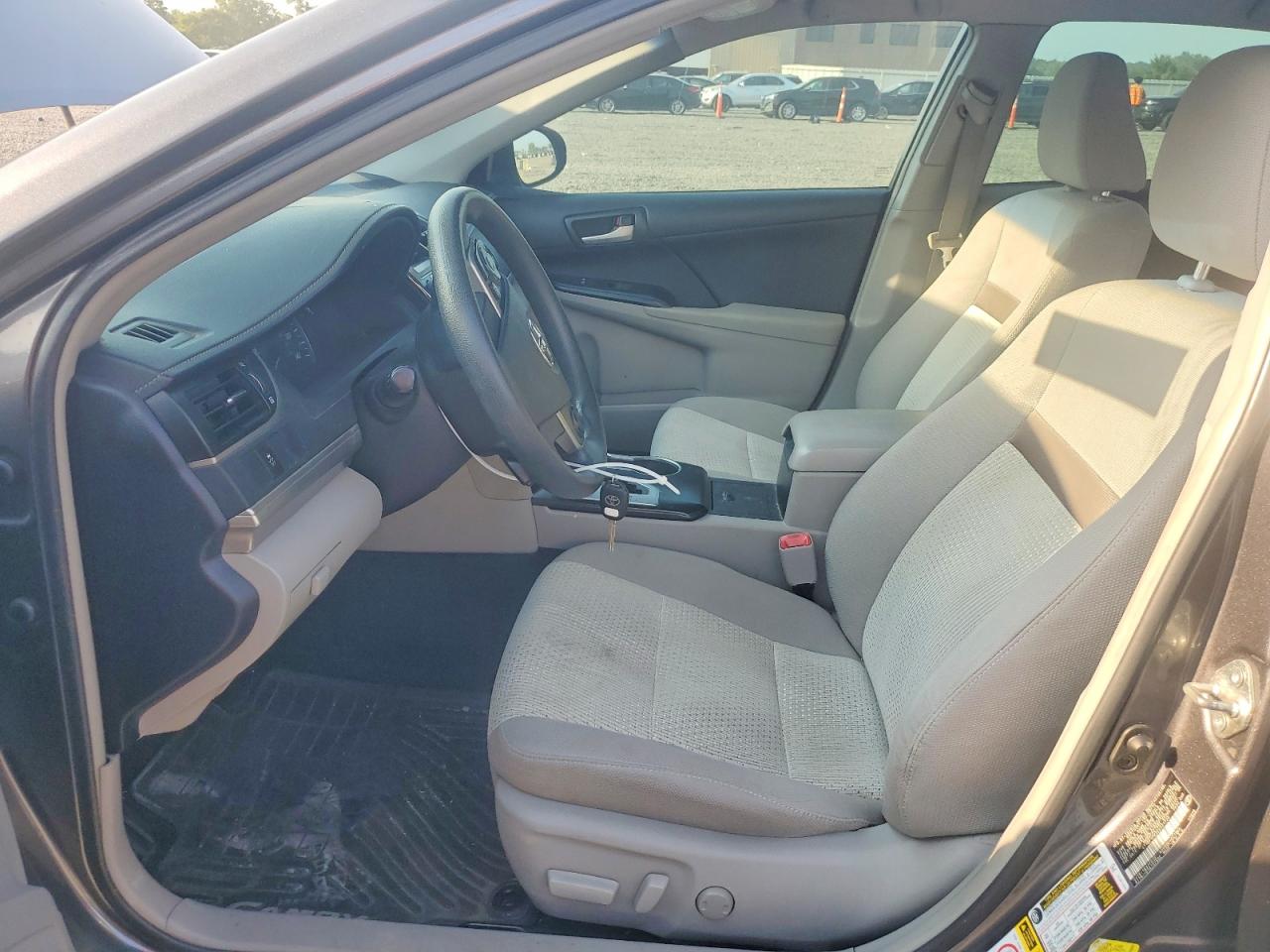 2014 Toyota Camry Le Gray vin: 4T1BF1FK3EU321726