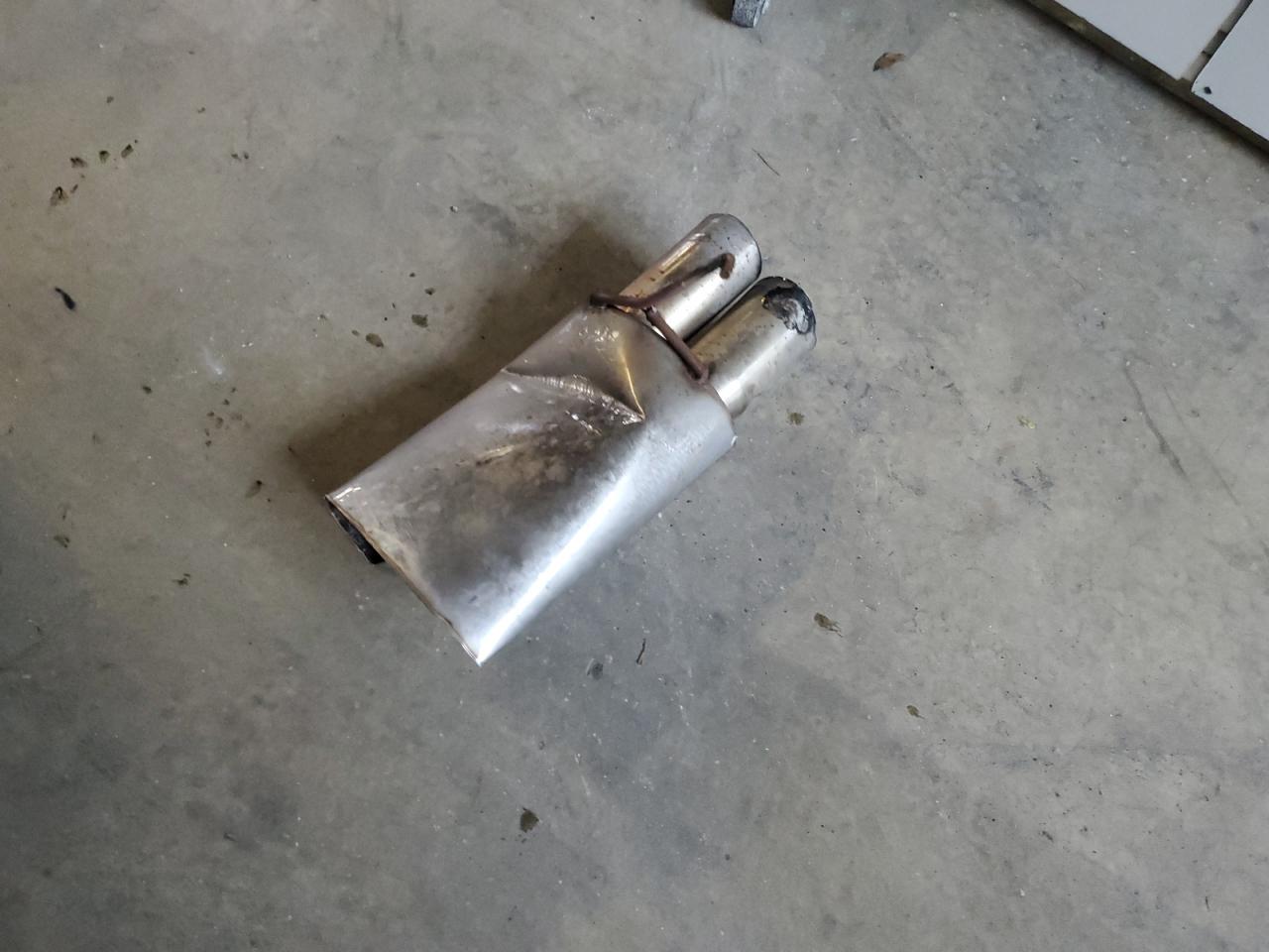 2014 Toyota Camry Se Серый vin: 4T1BF1FK3EU323654 Damage: Exhaust, Broken, Replacement Required