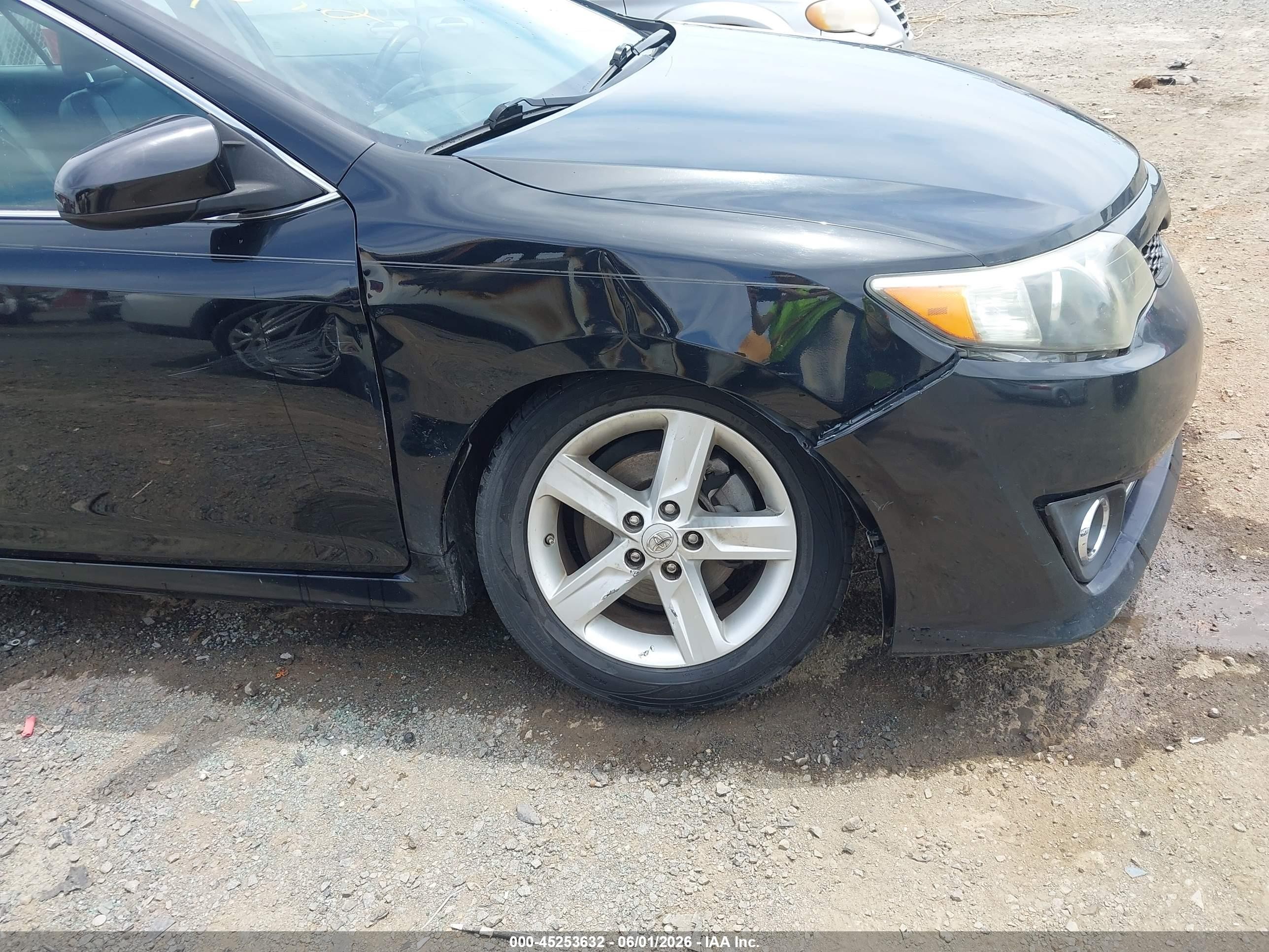 2014 Toyota Camry Se Black vin: 4T1BF1FK3EU334444