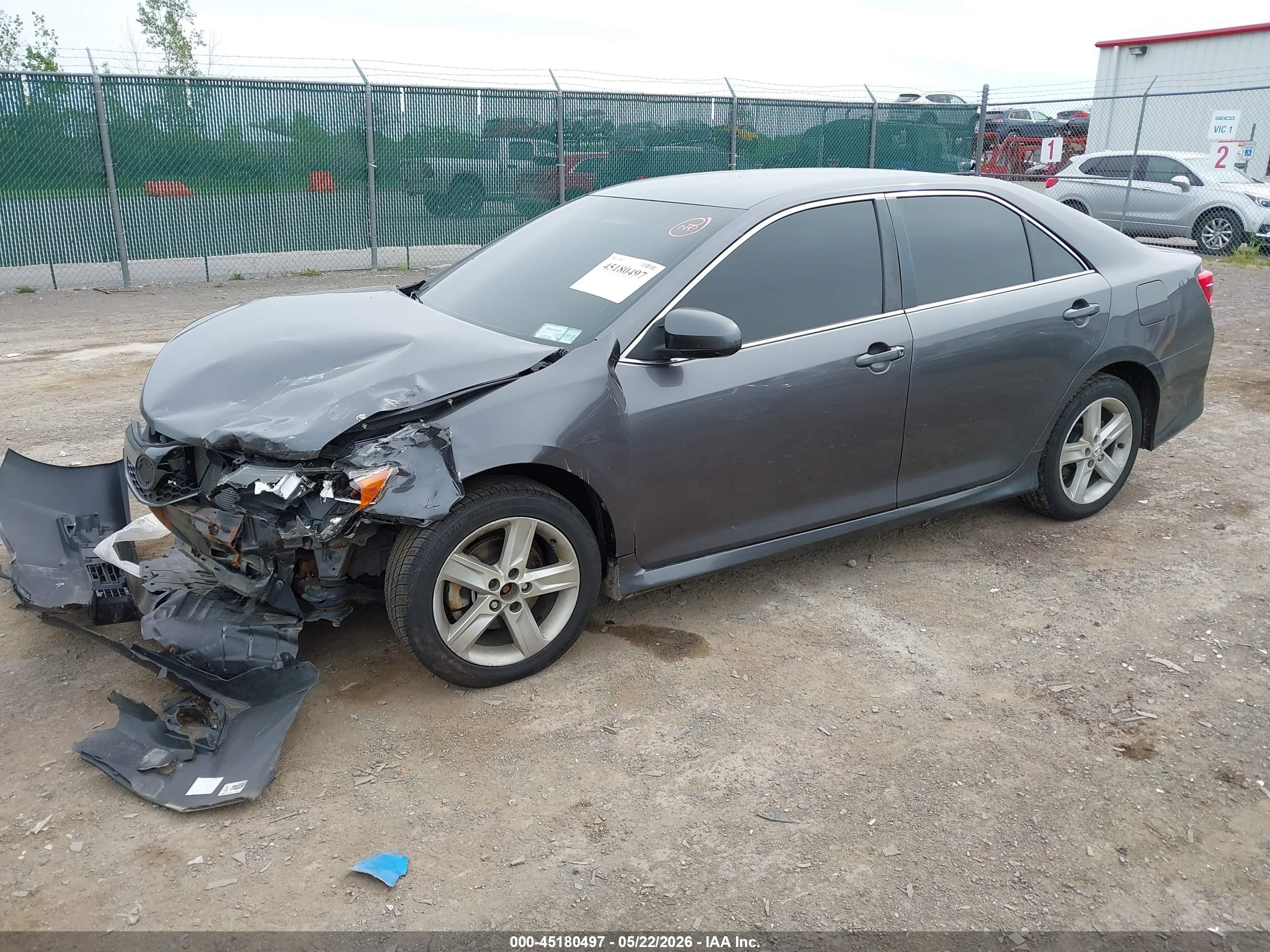 2014 Toyota Camry Se Gray vin: 4T1BF1FK3EU335688