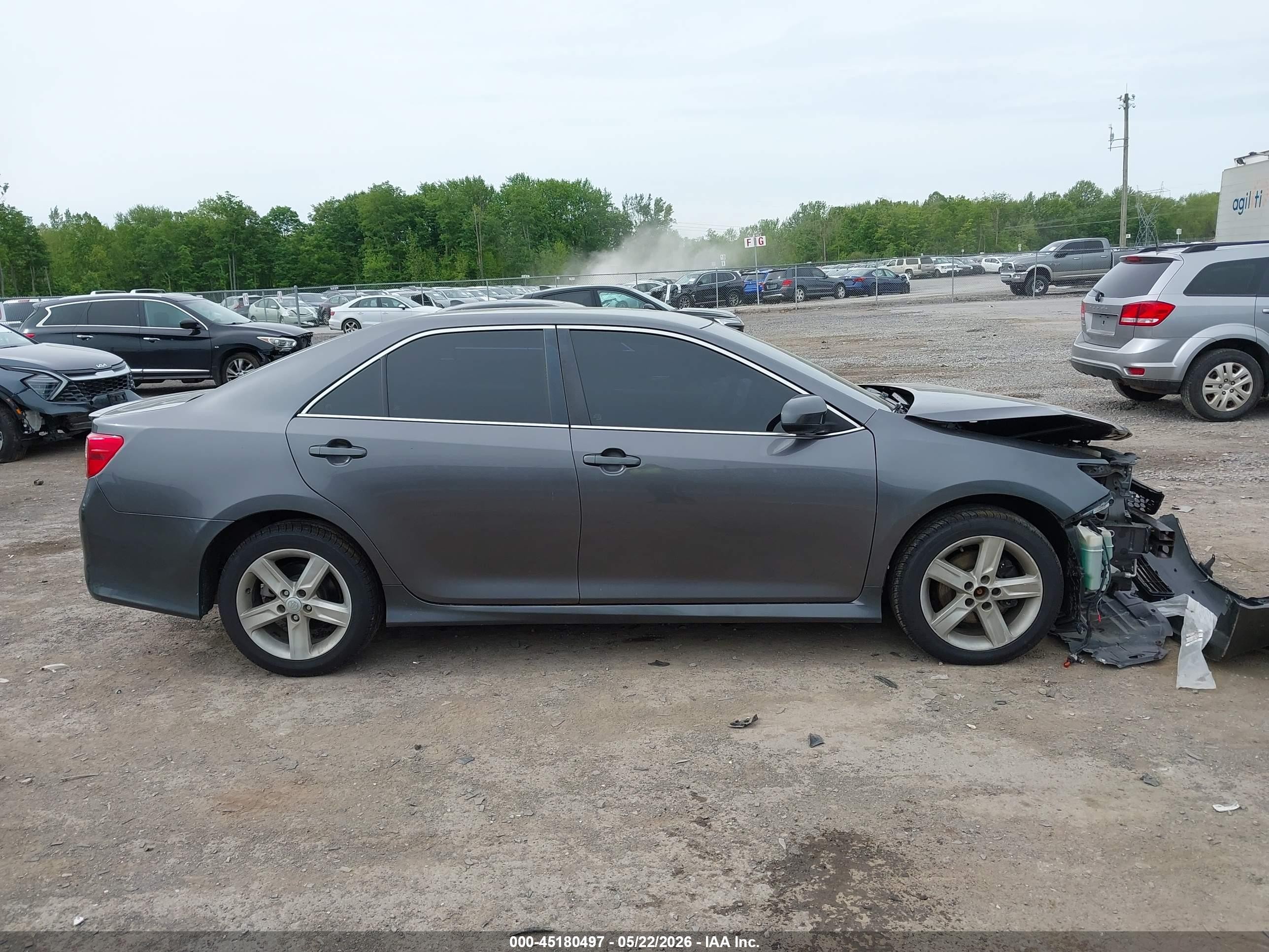 2014 Toyota Camry Se Gray vin: 4T1BF1FK3EU335688