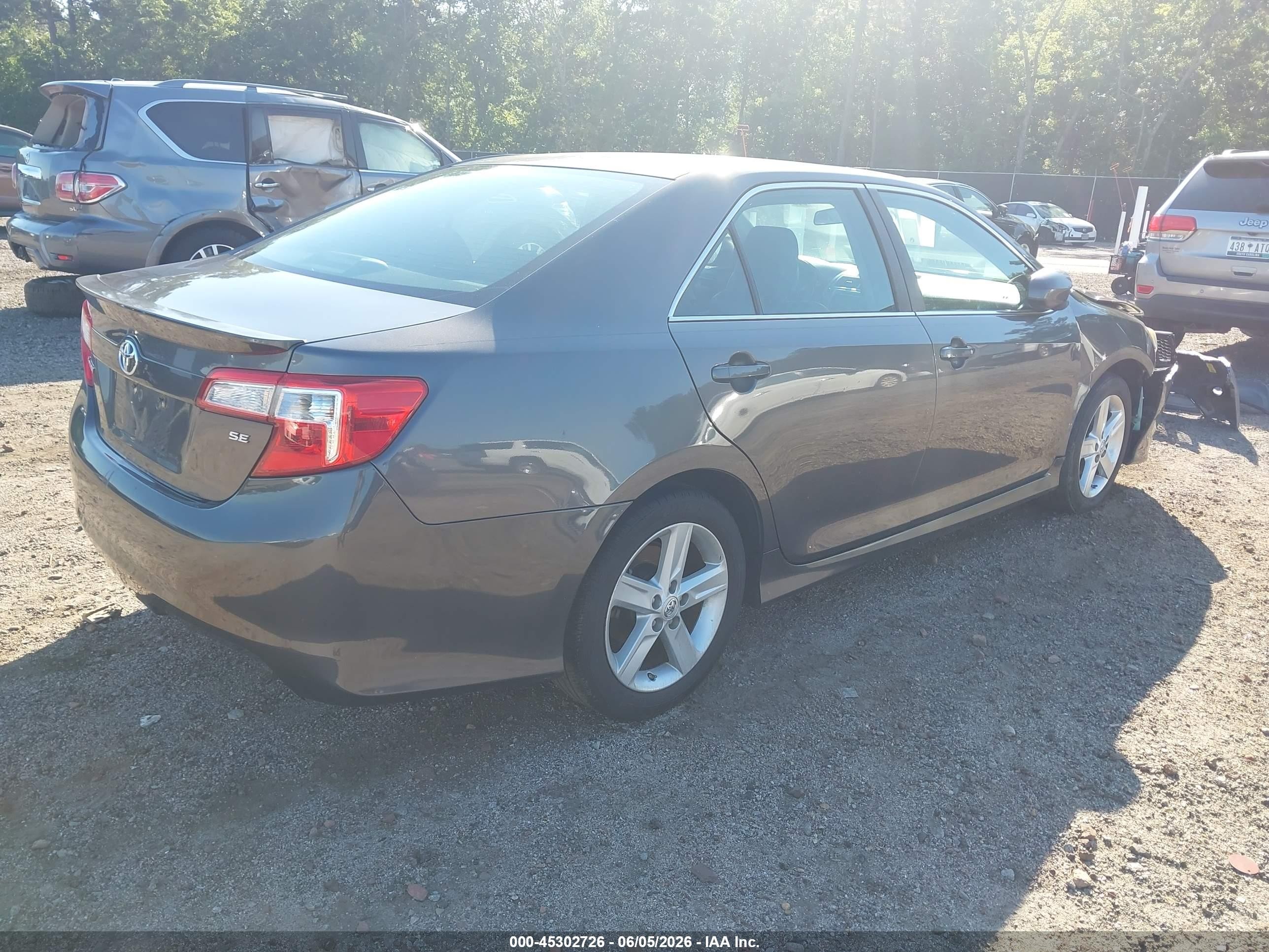 2014 Toyota Camry L/se/le/xle Gray vin: 4T1BF1FK3EU339479