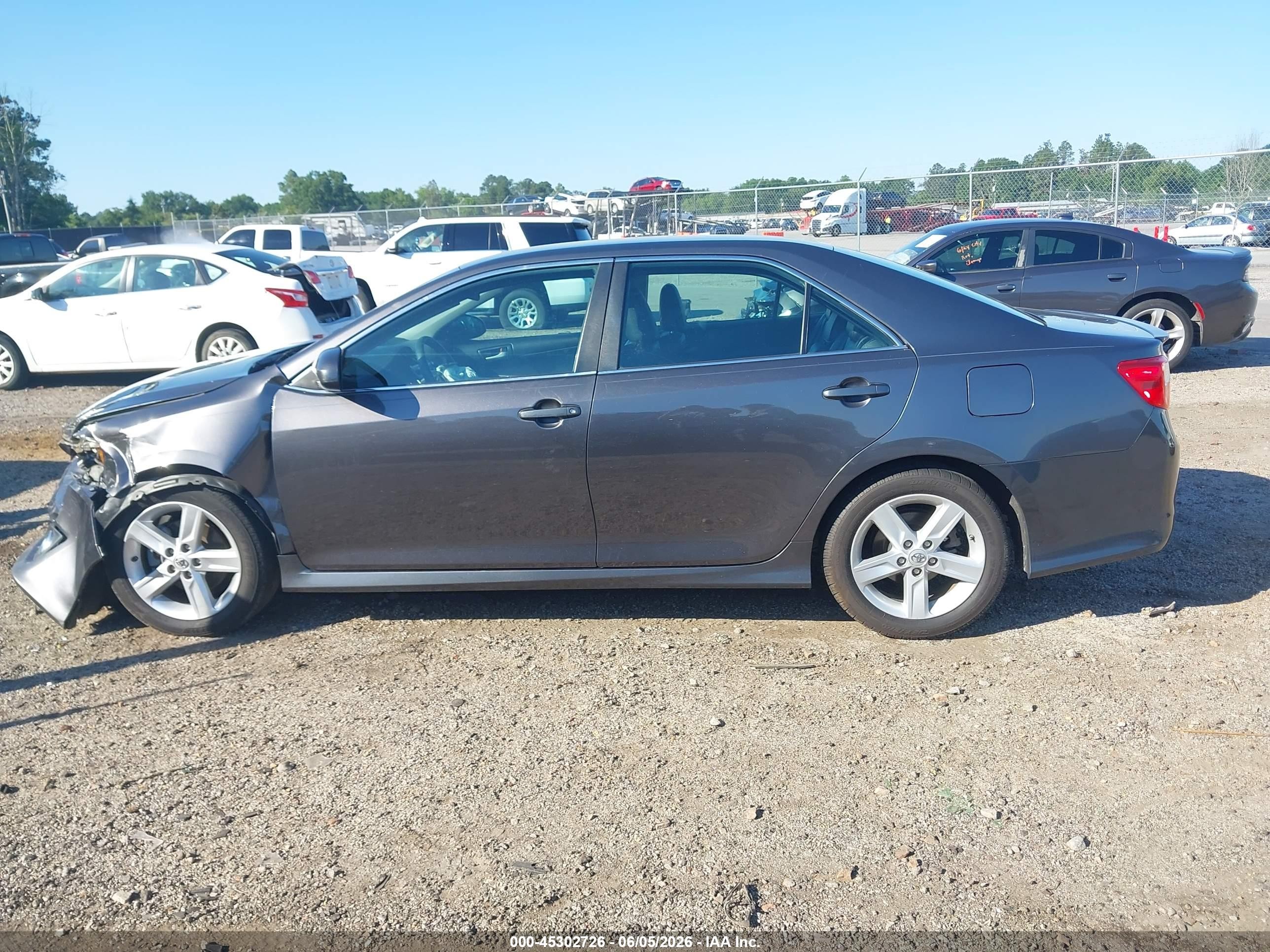 2014 Toyota Camry L/se/le/xle Gray vin: 4T1BF1FK3EU339479