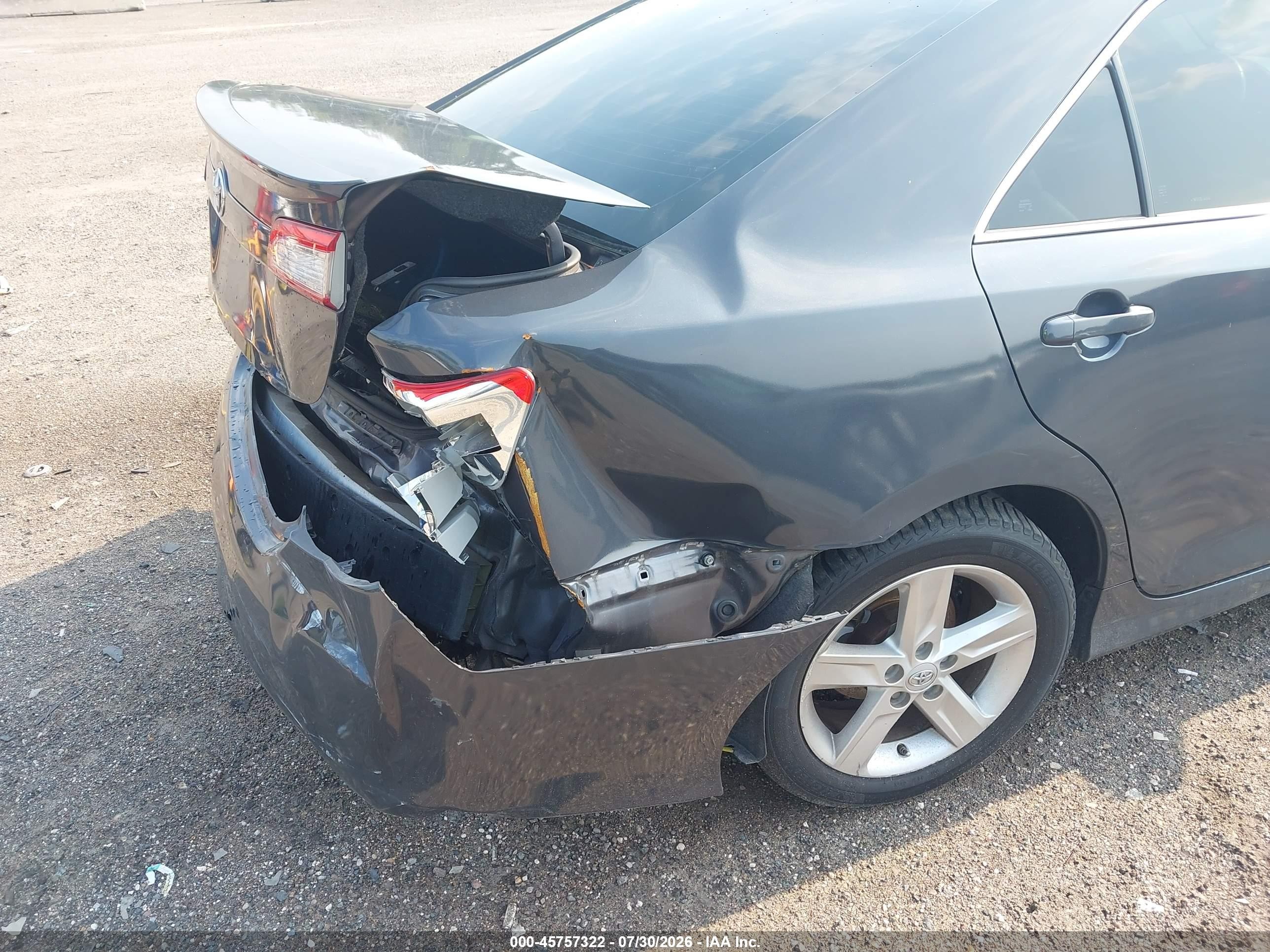 2014 Toyota Camry Se Серый vin: 4T1BF1FK3EU343466