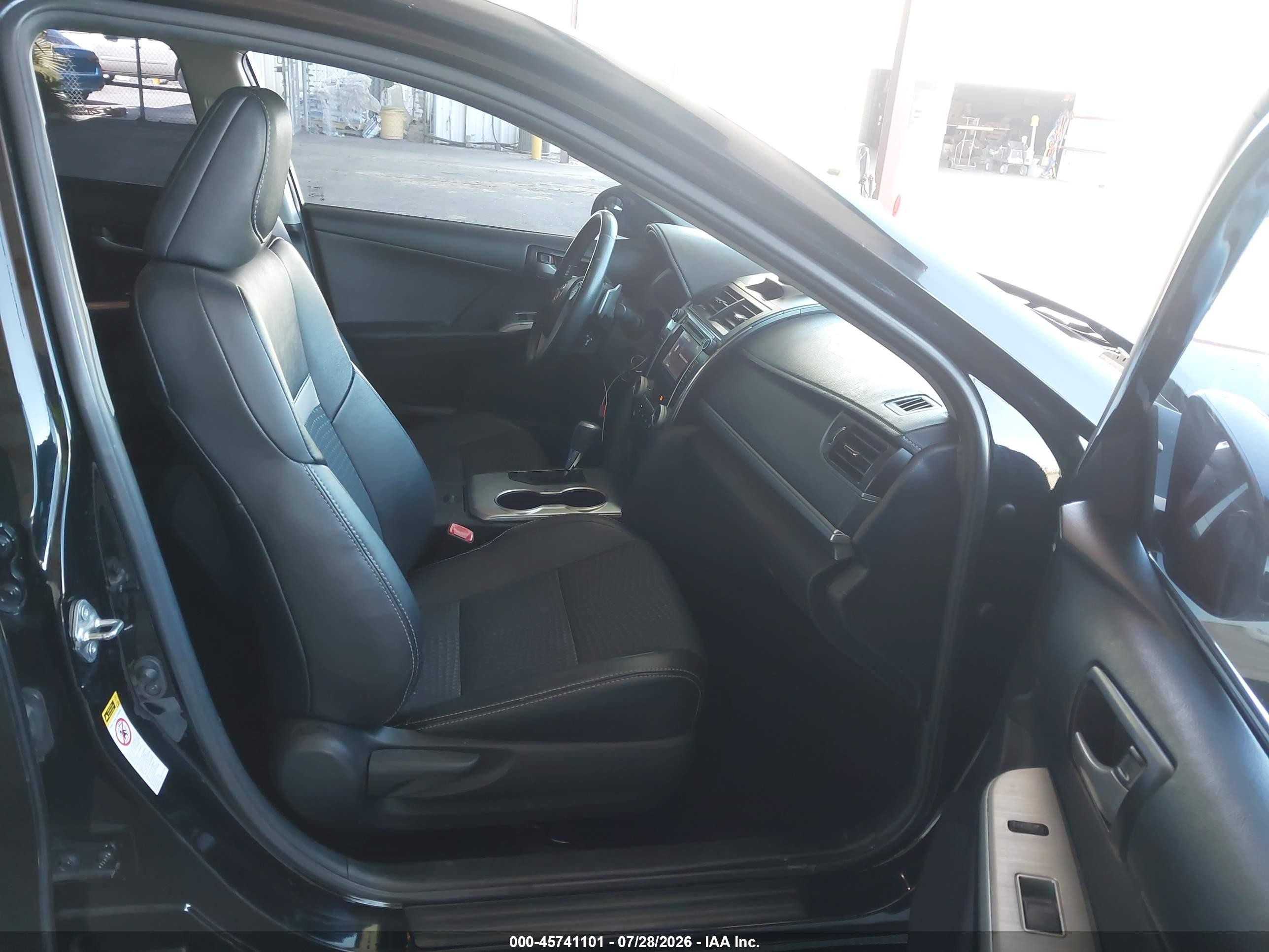 2014 Toyota Camry Se Sport Черный vin: 4T1BF1FK3EU352233
