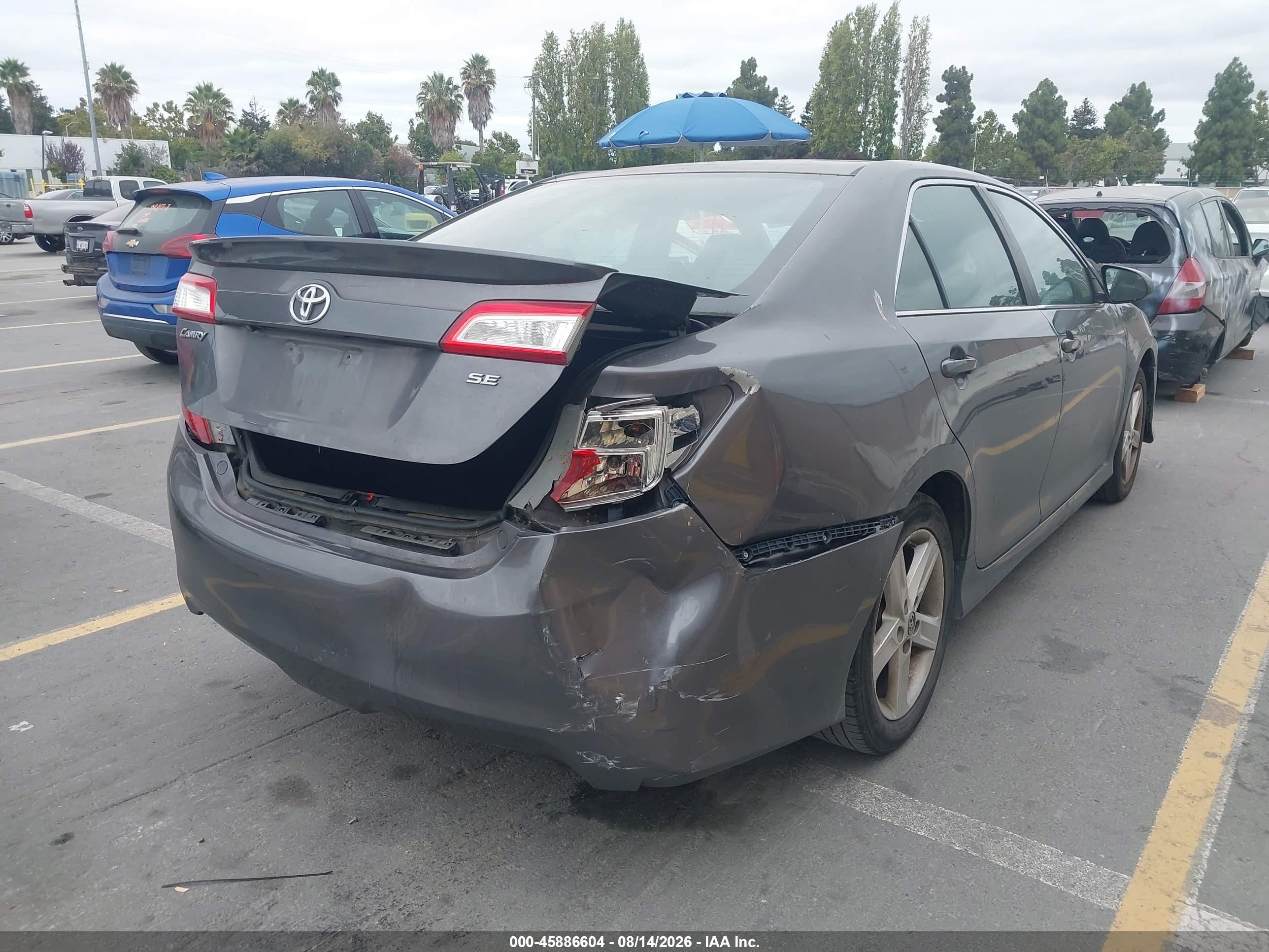 2014 Toyota Camry Se Gray vin: 4T1BF1FK3EU366360