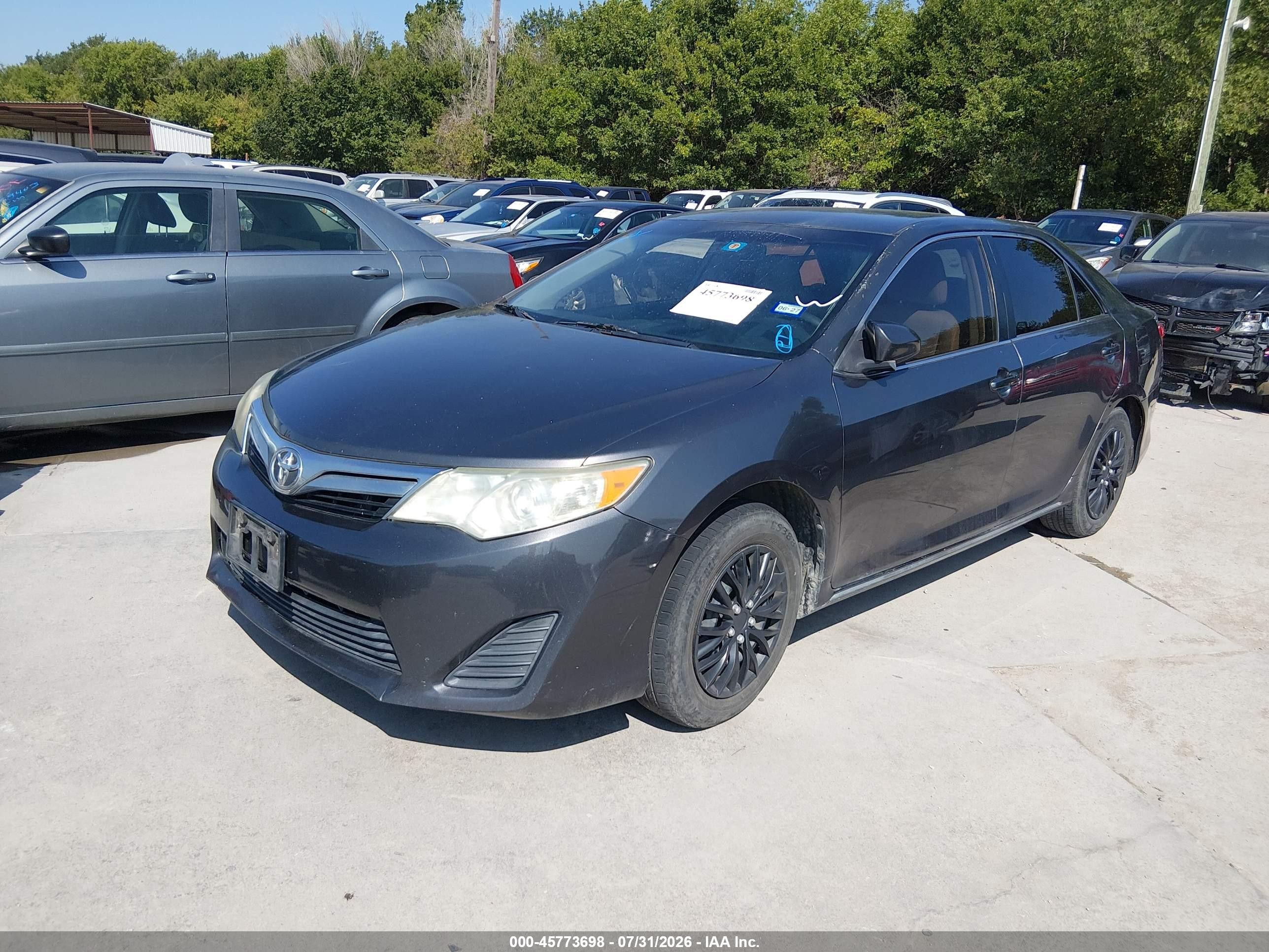 2014 Toyota Camry Le Brown vin: 4T1BF1FK3EU367542