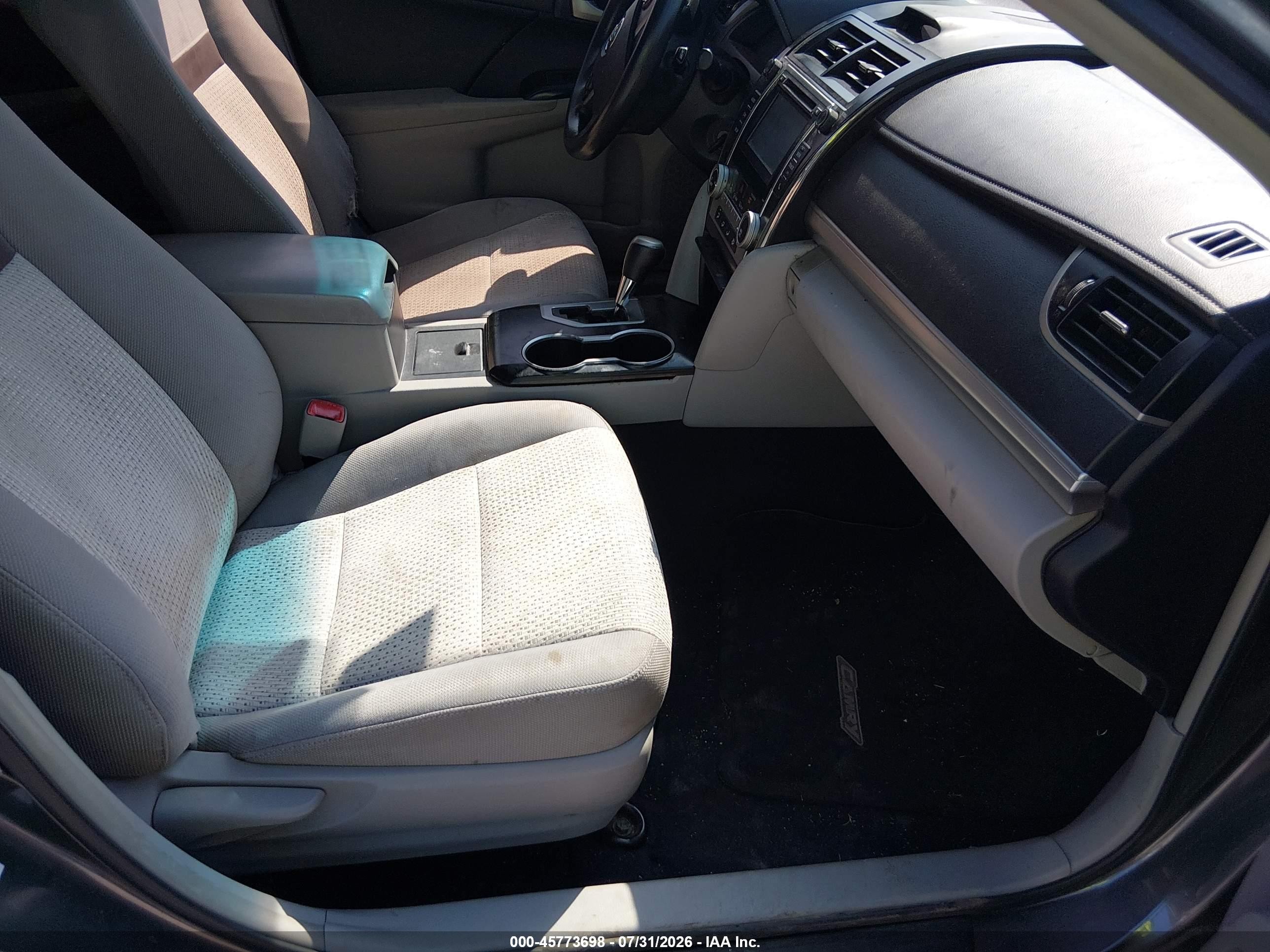 2014 Toyota Camry Le Brown vin: 4T1BF1FK3EU367542