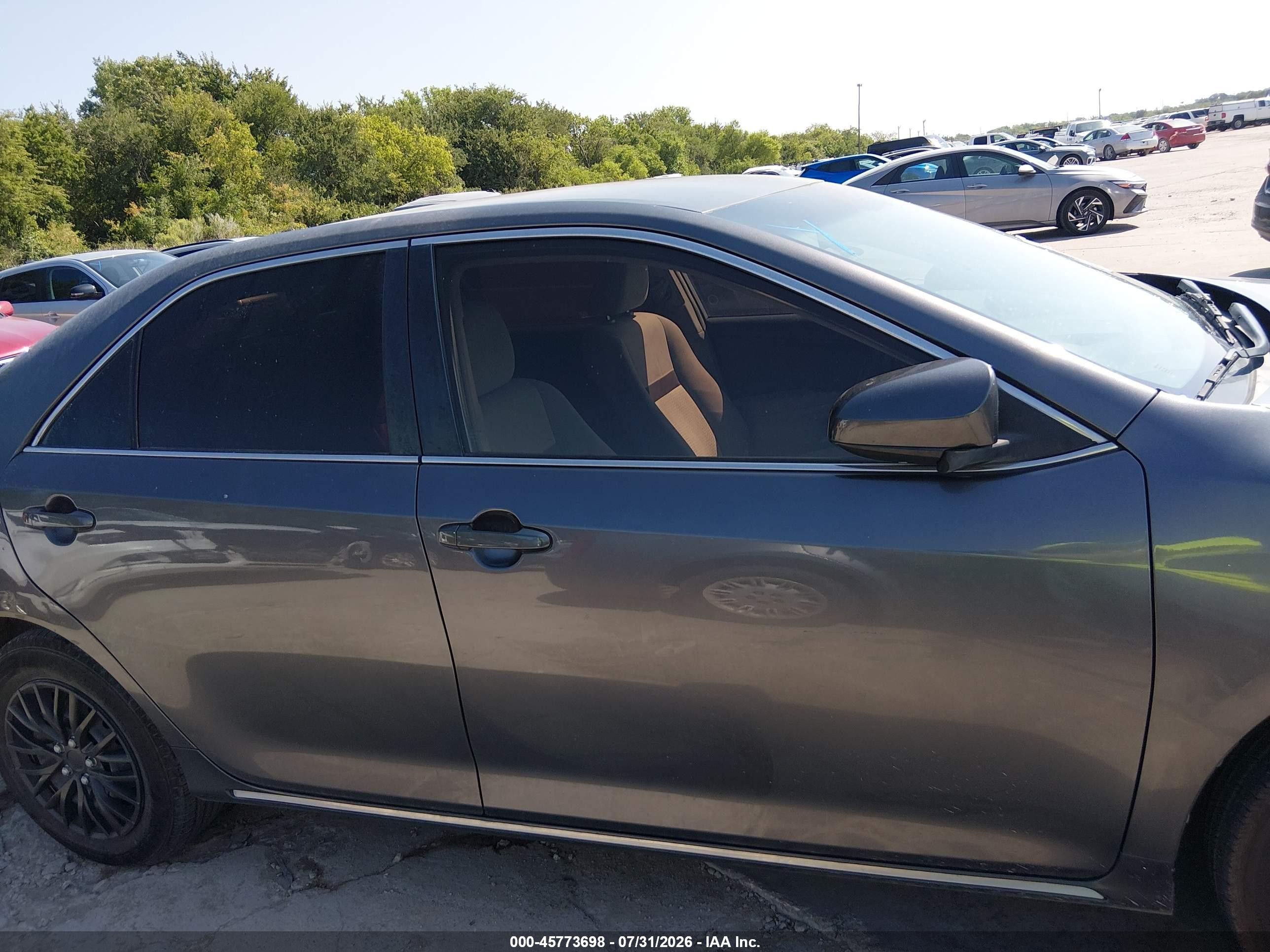 2014 Toyota Camry Le Brown vin: 4T1BF1FK3EU367542