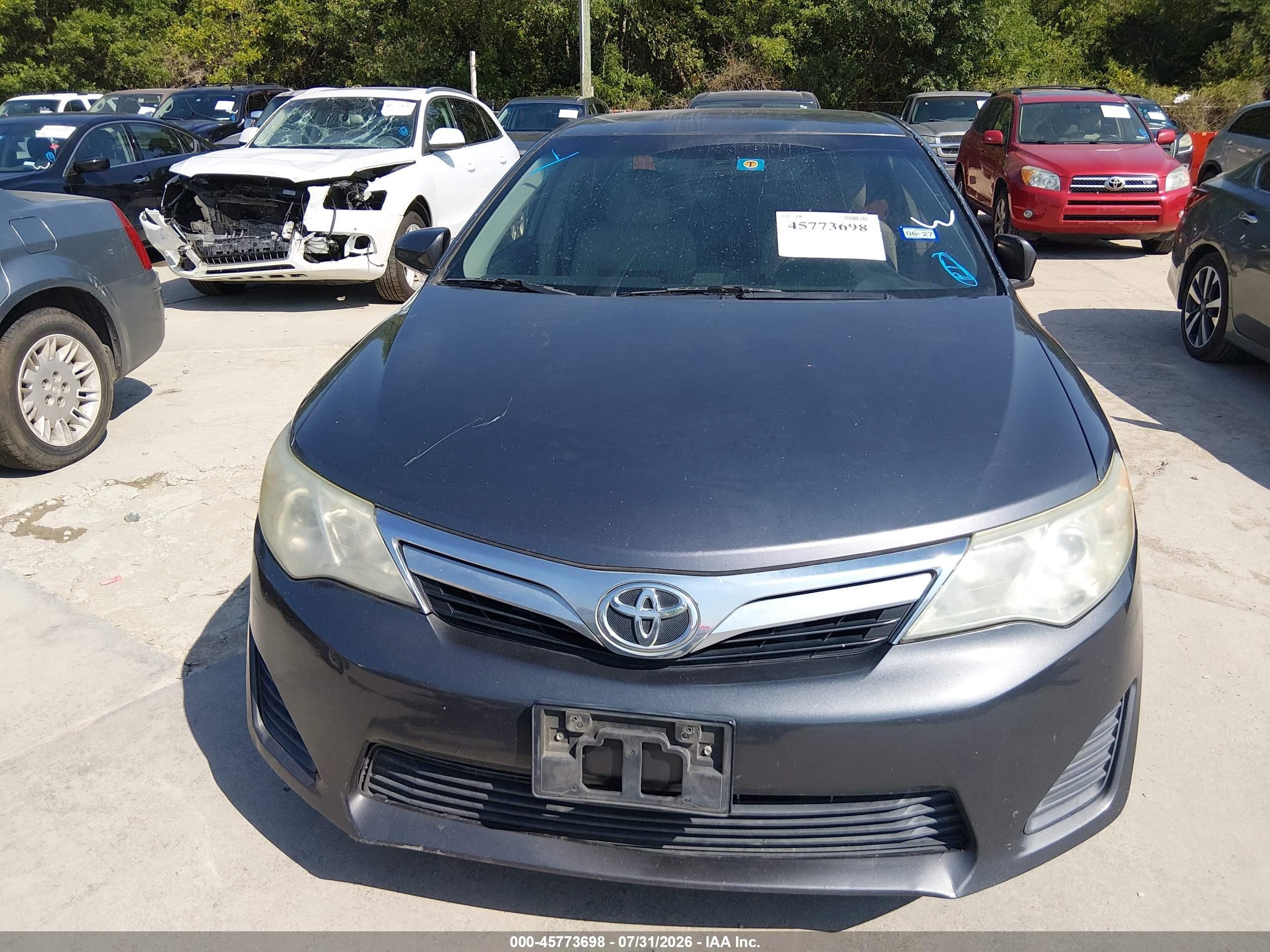 2014 Toyota Camry Le Brown vin: 4T1BF1FK3EU367542