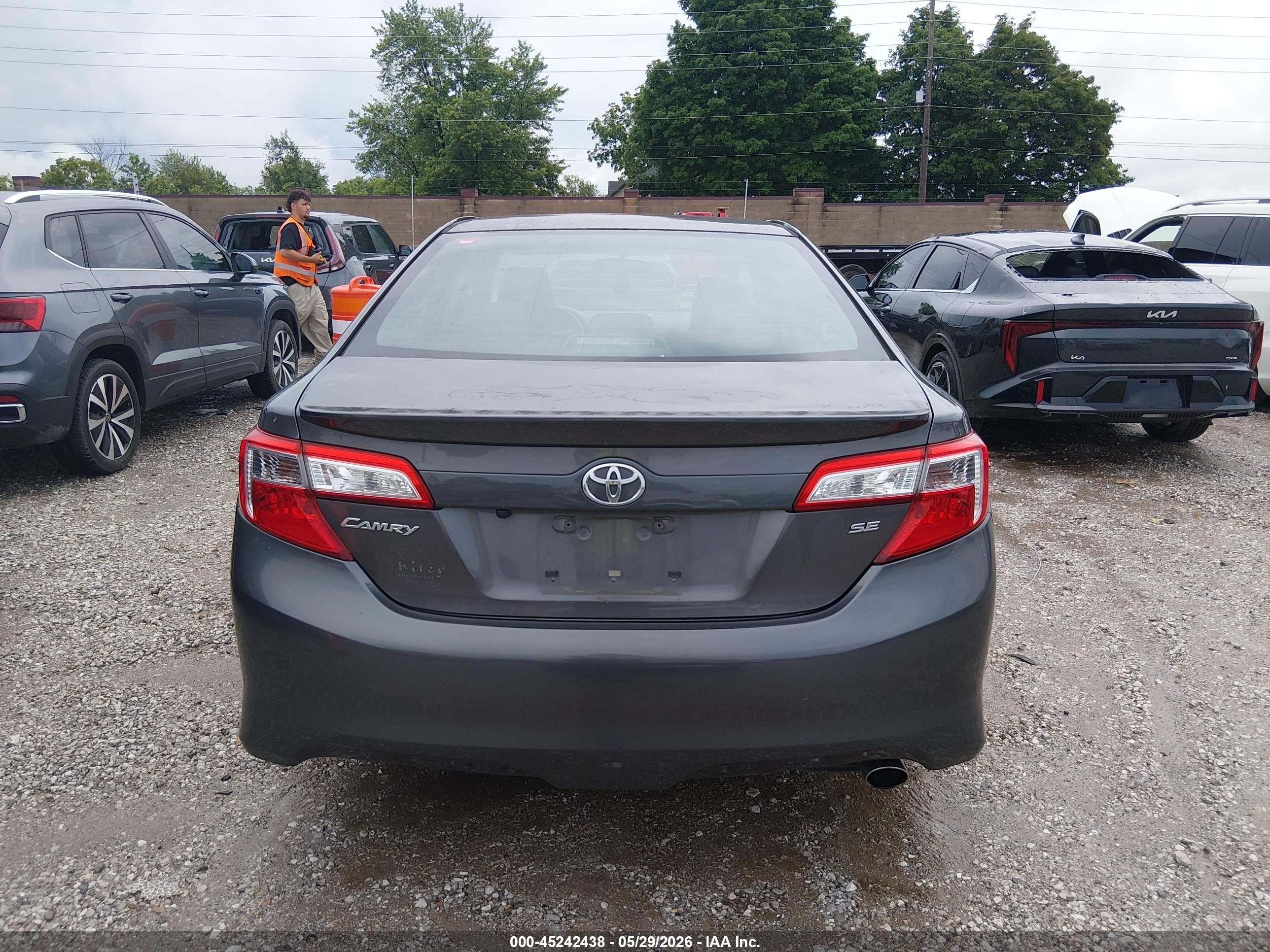 2014 Toyota Camry Se Gray vin: 4T1BF1FK3EU387175