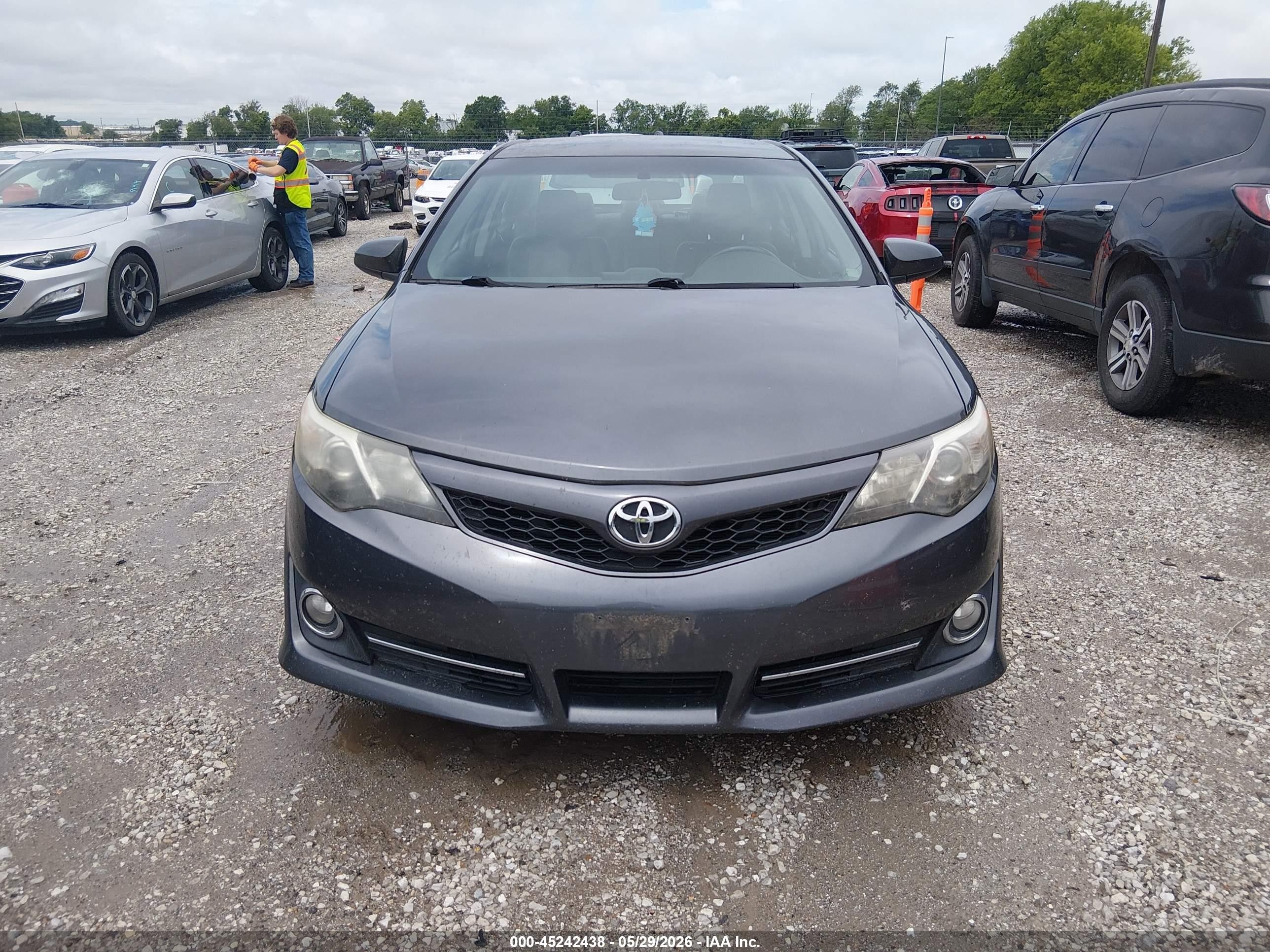 2014 Toyota Camry Se Gray vin: 4T1BF1FK3EU387175