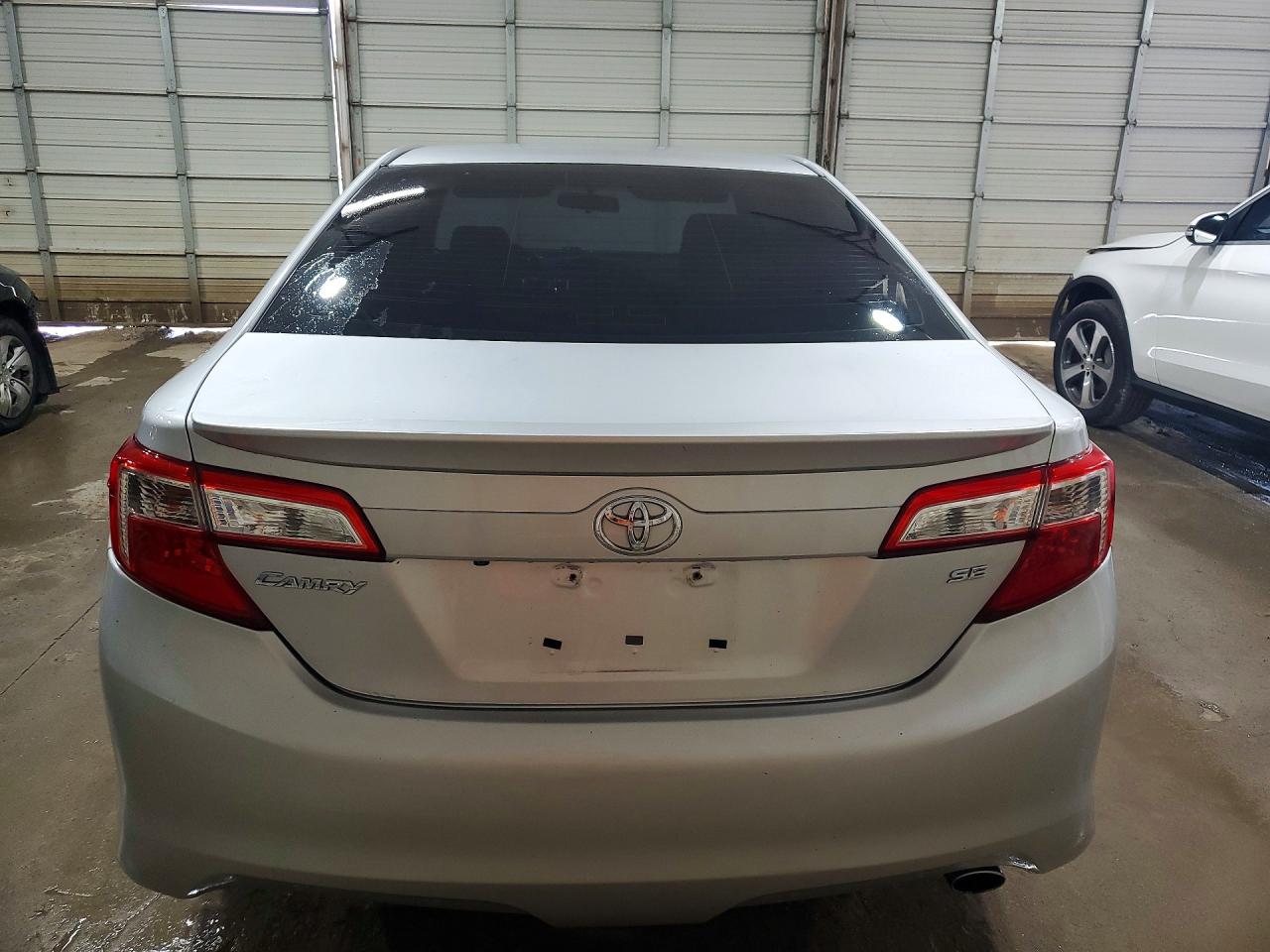 2014 Toyota Camry Se Silver vin: 4T1BF1FK3EU395812