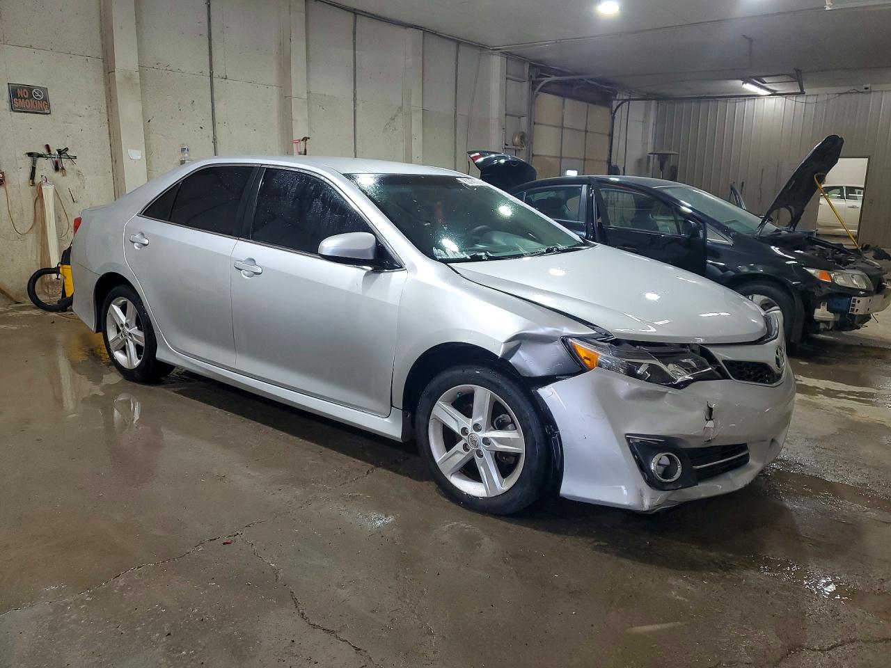 2014 Toyota Camry Se Silver vin: 4T1BF1FK3EU395812