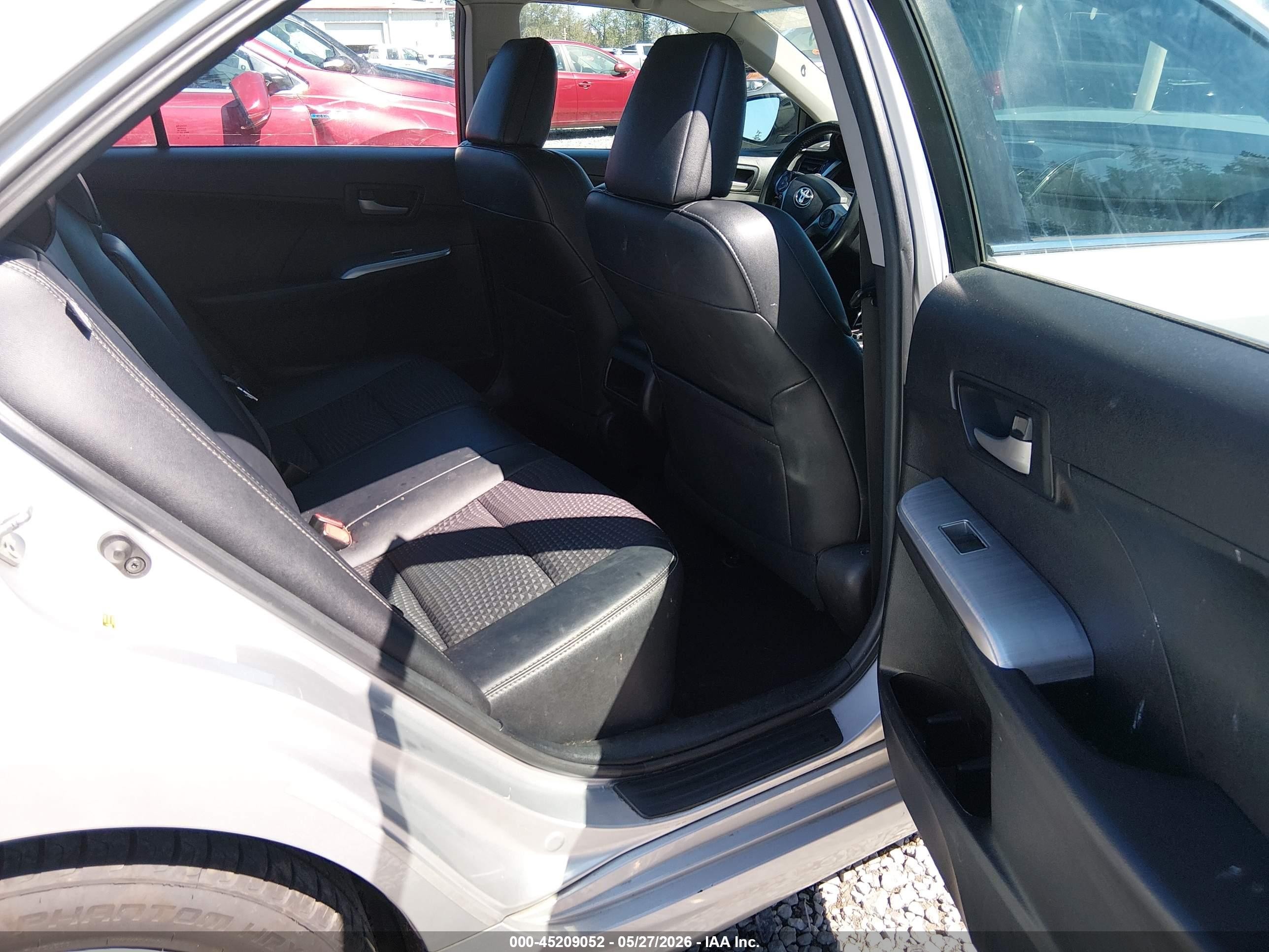 2014 Toyota Camry Se Silver vin: 4T1BF1FK3EU397558