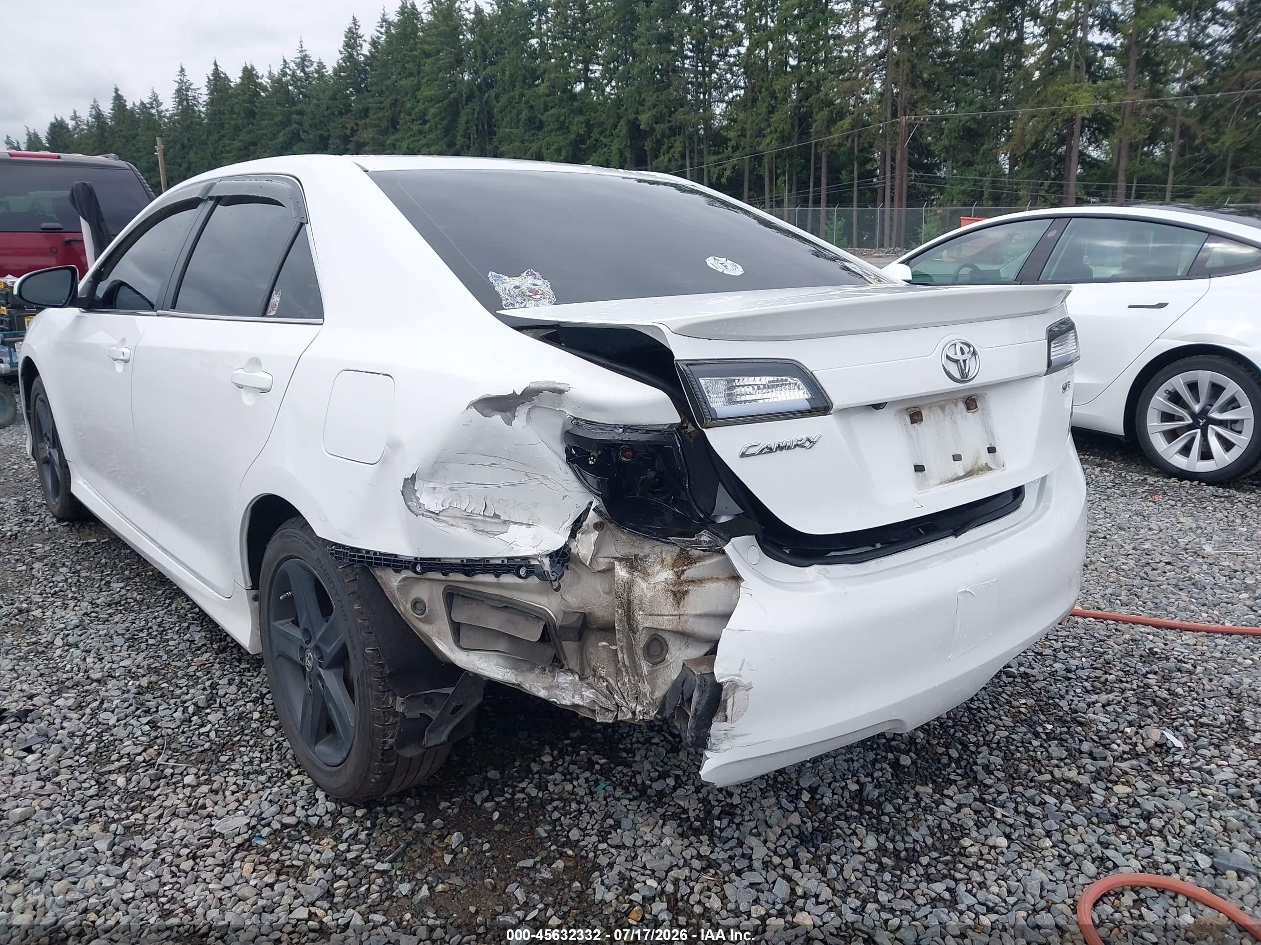 2014 Toyota Camry Se White vin: 4T1BF1FK3EU401544