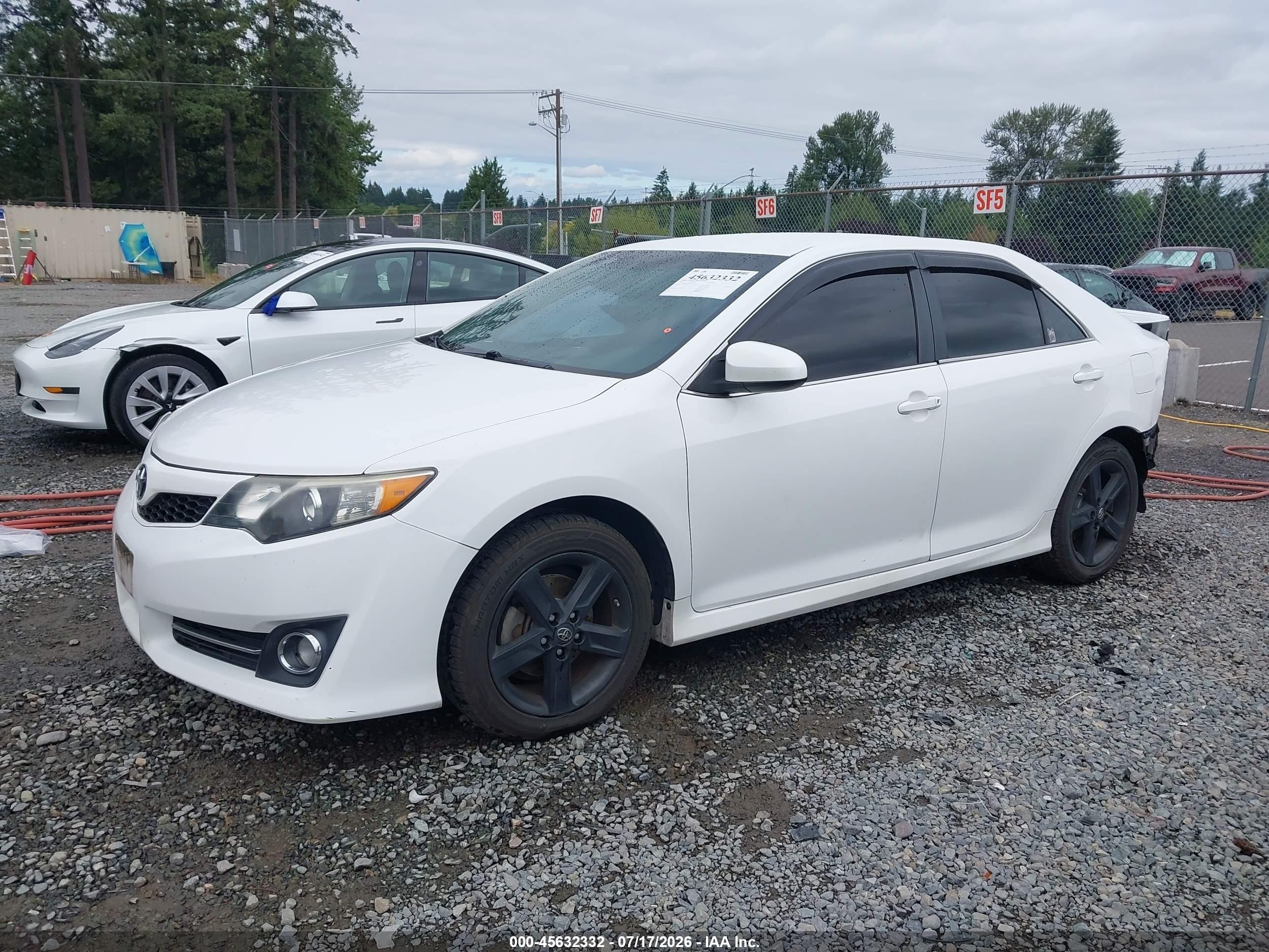 2014 Toyota Camry Se White vin: 4T1BF1FK3EU401544