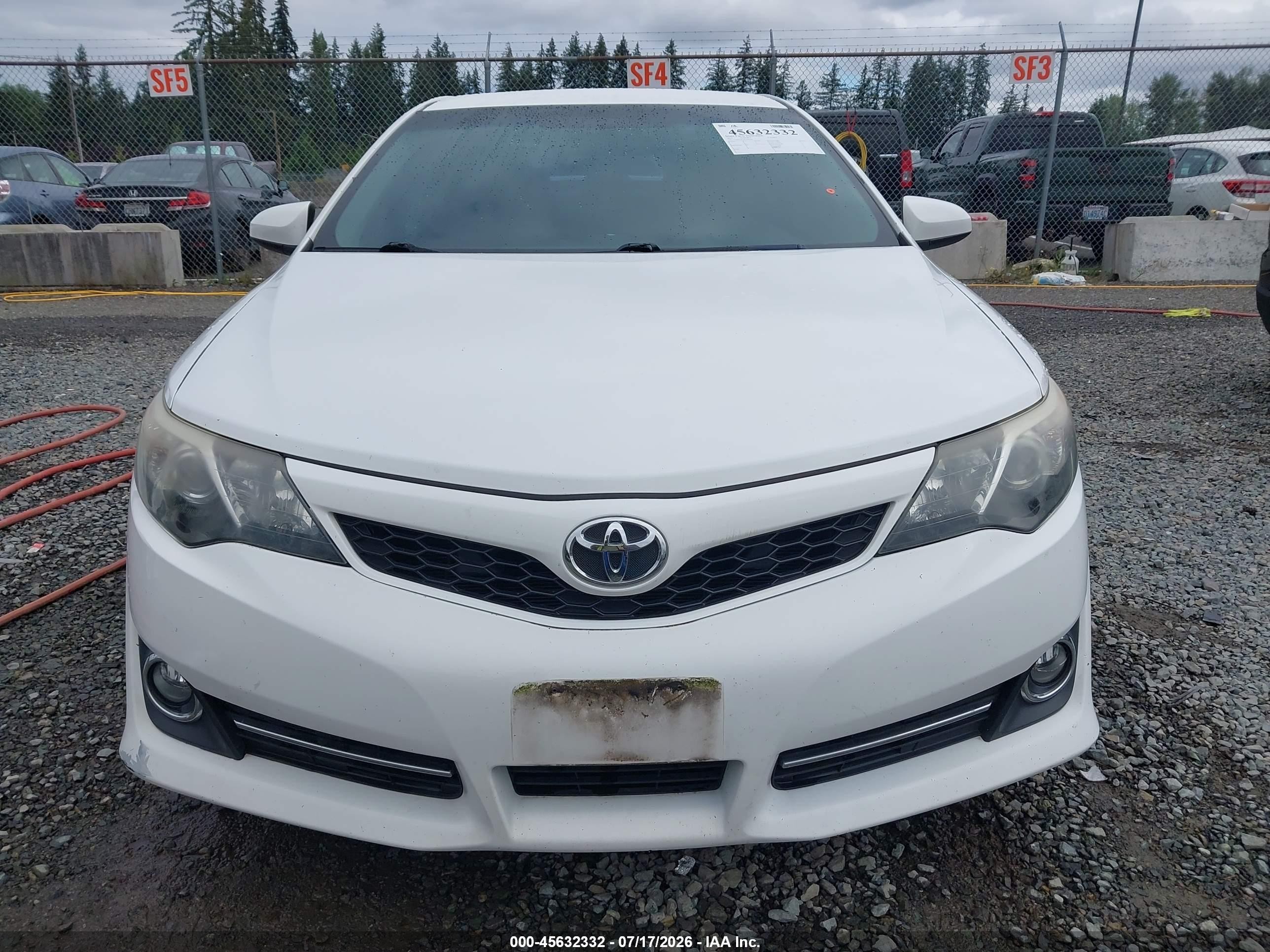 2014 Toyota Camry Se White vin: 4T1BF1FK3EU401544