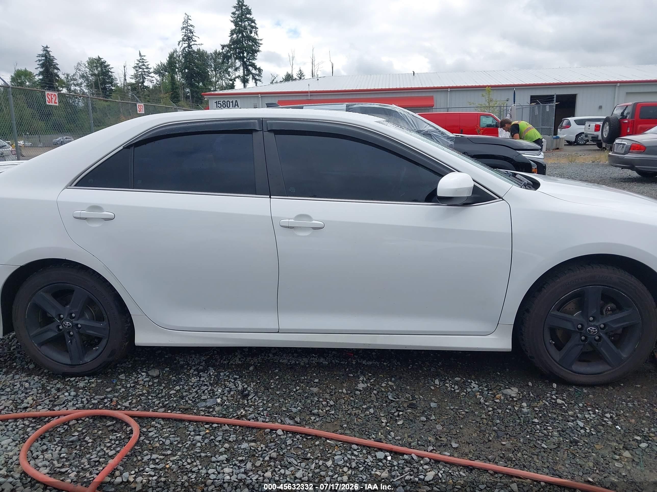 2014 Toyota Camry Se White vin: 4T1BF1FK3EU401544