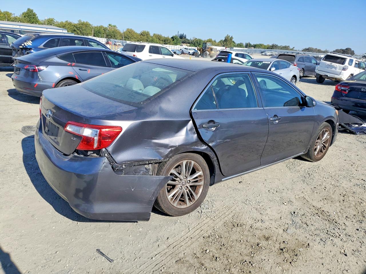 2014 Toyota Camry Le Gray vin: 4T1BF1FK3EU407778