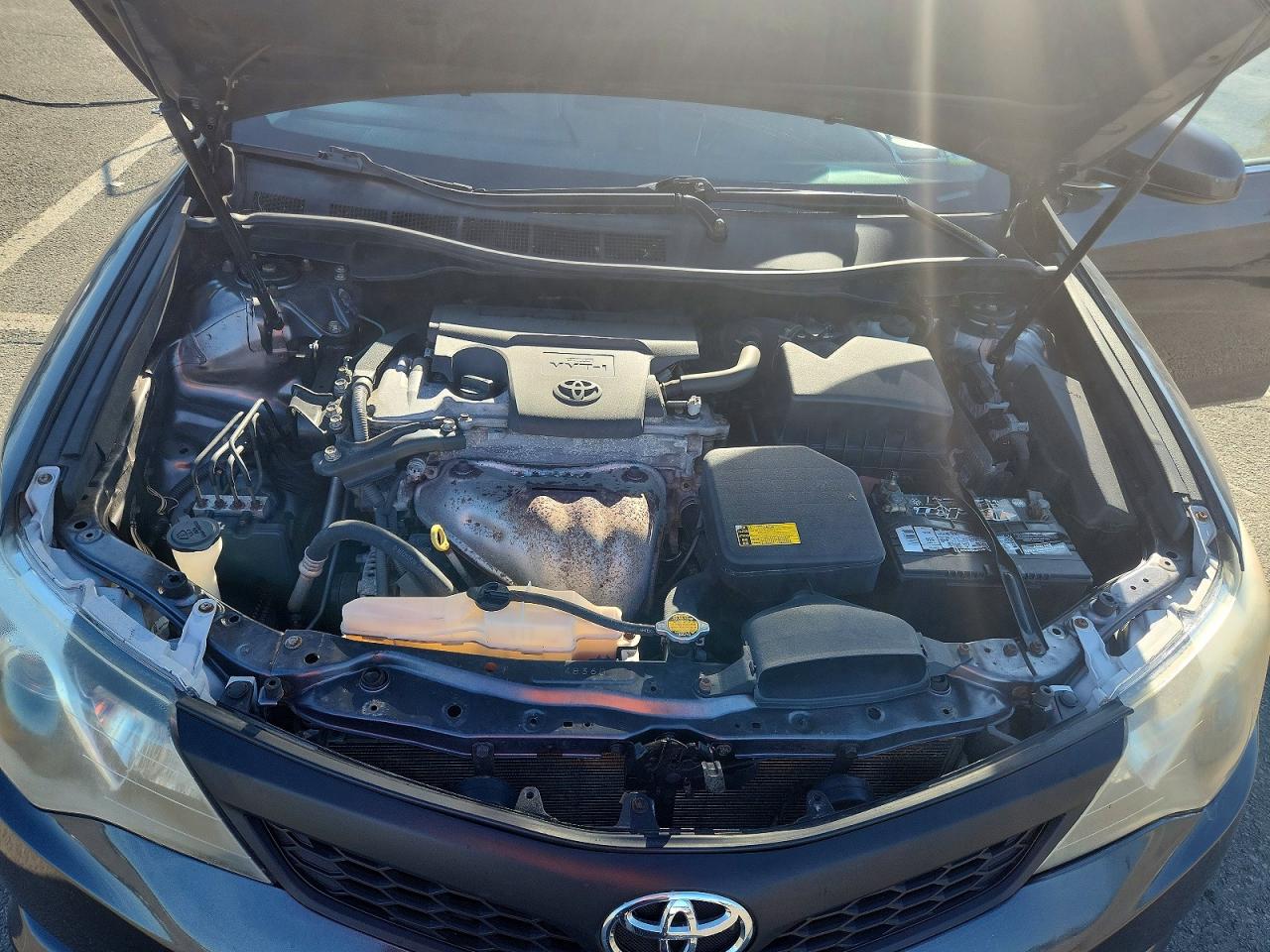 2014 Toyota Camry Se Серый vin: 4T1BF1FK3EU408445