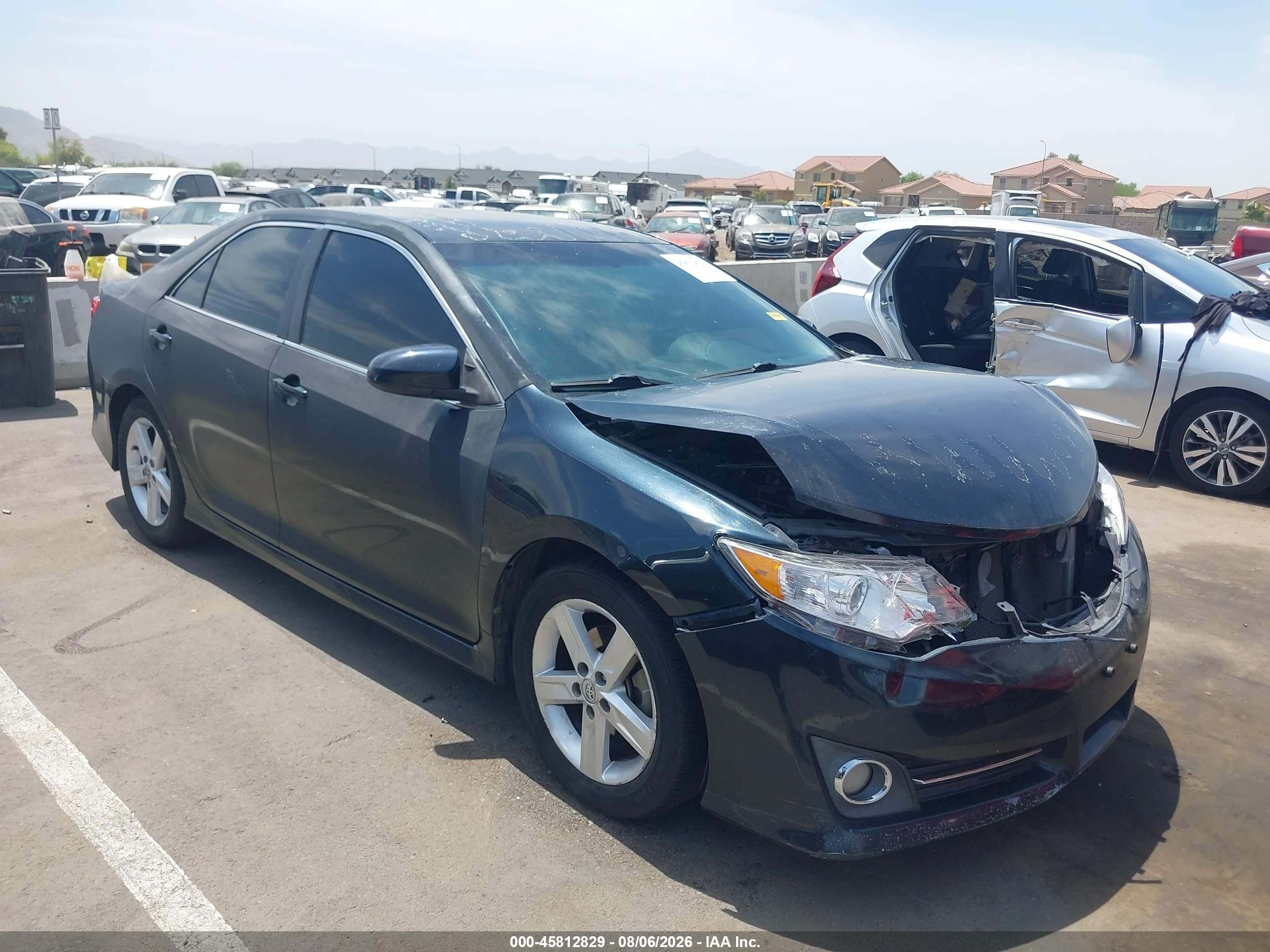 2014 Toyota Camry Se Blue vin: 4T1BF1FK3EU429764