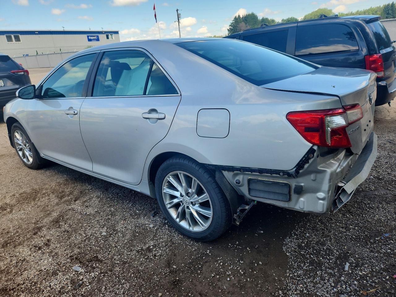 2014 Toyota Camry L Silver vin: 4T1BF1FK3EU432308